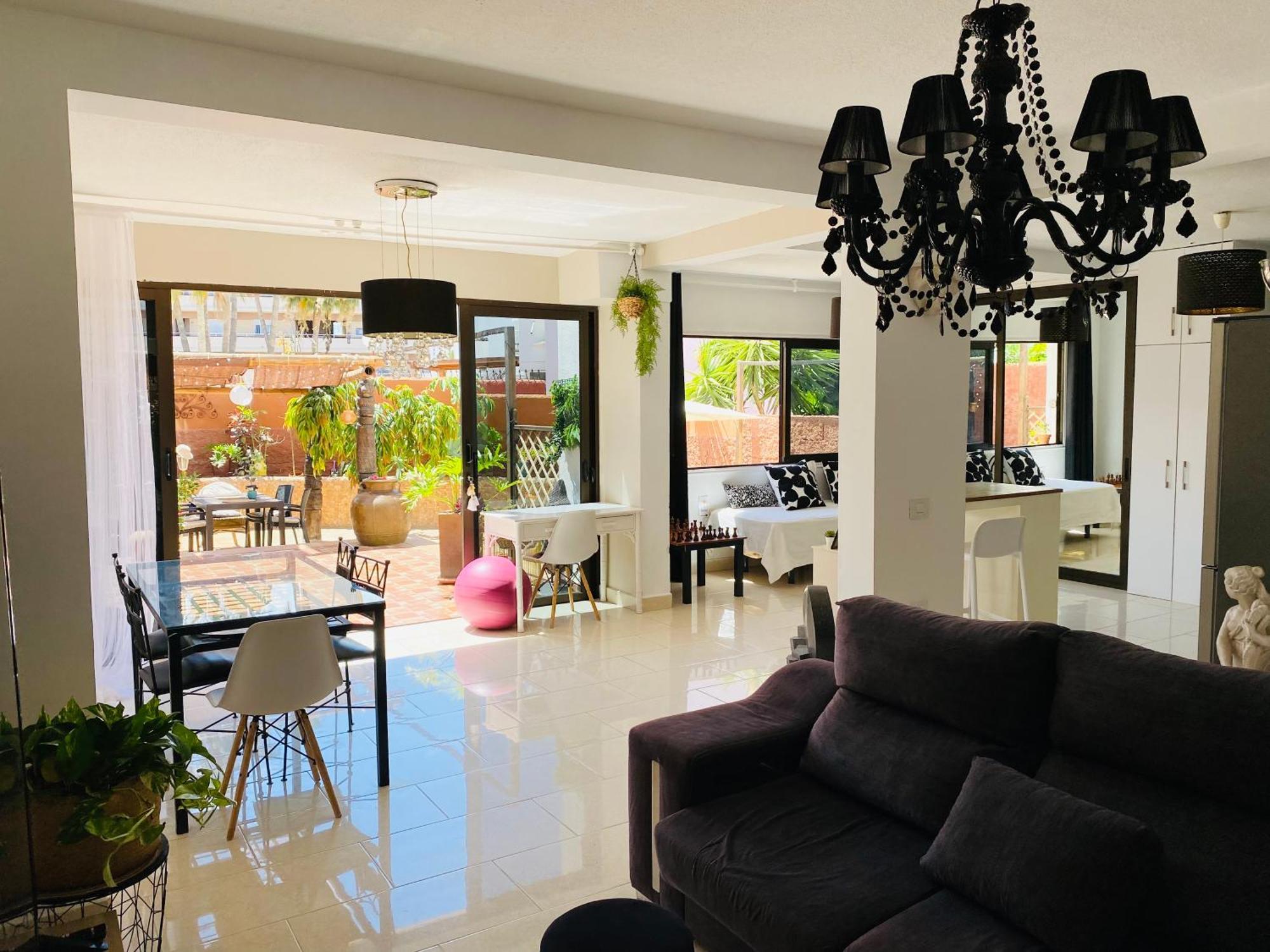 Paraiso Apartment *