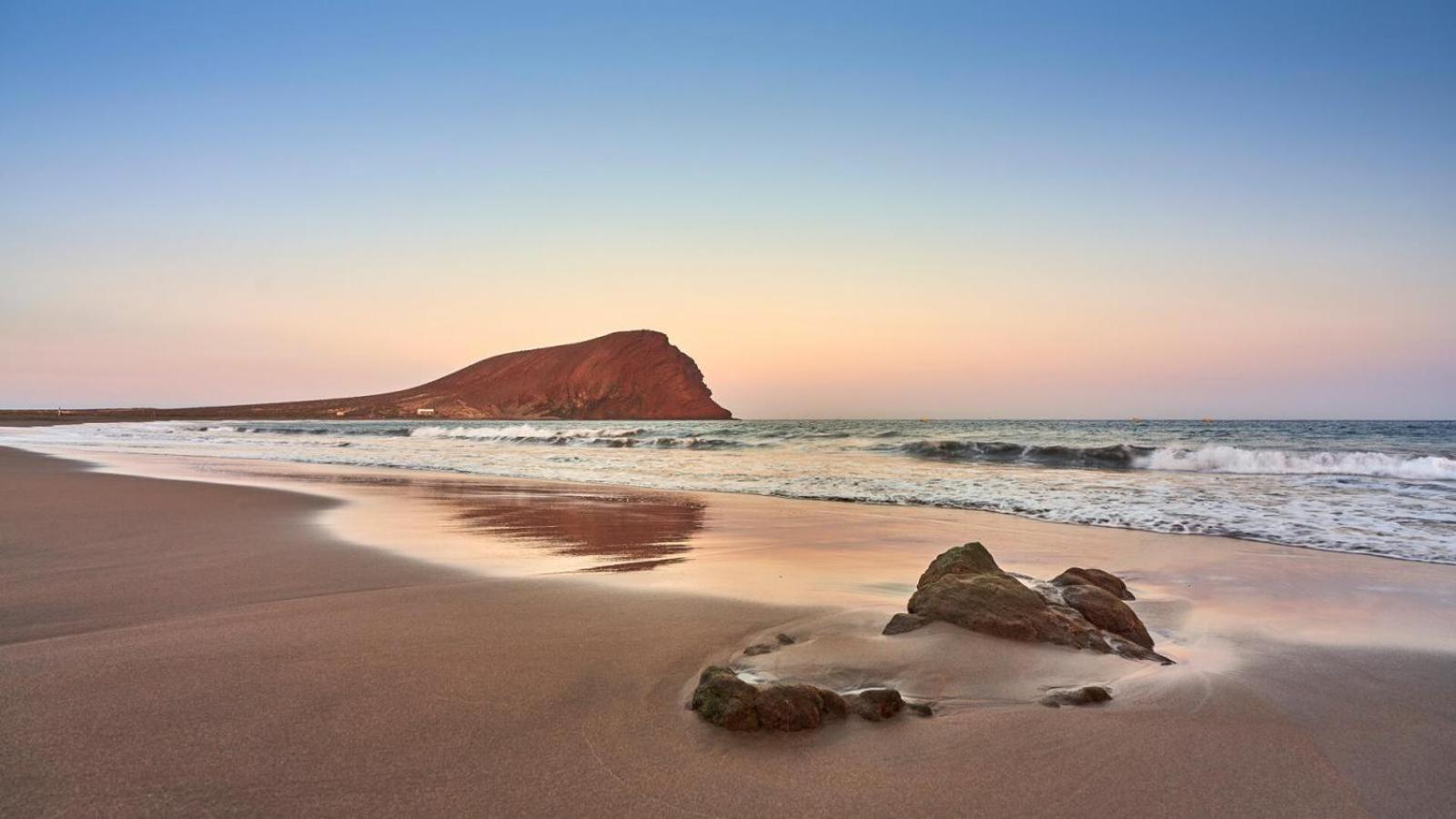 Apartment Oceanfront 2 Bedrooms In Tenerife South *