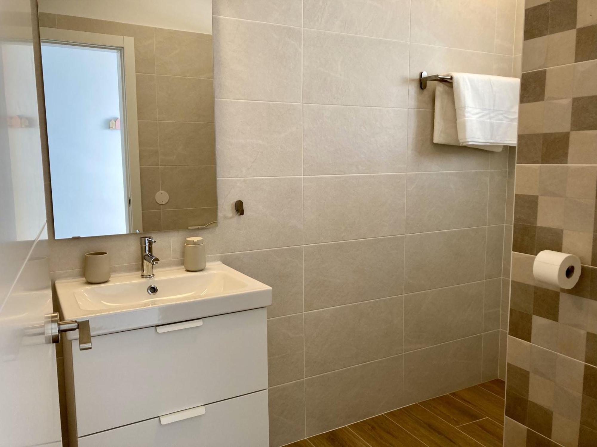 Appartement - Modern With Terrace Views Of Ocean & Sunset Costa Adeje (Tenerife)