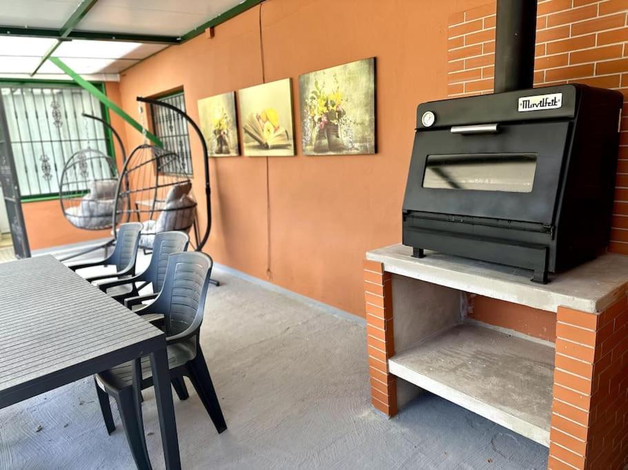 Casita Rural Jacuzzi & Desayuno *