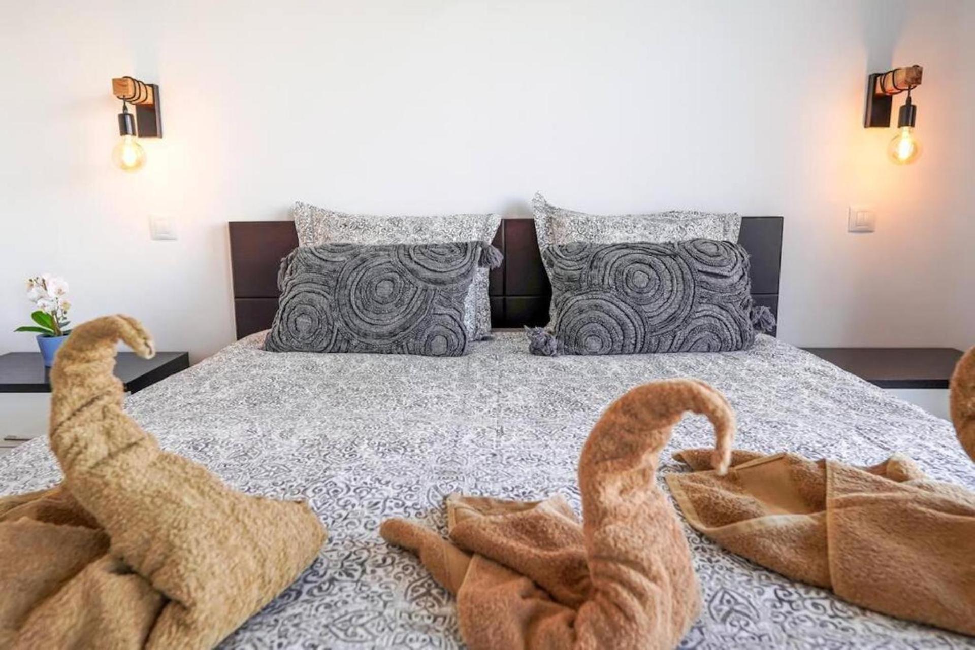 Amazing 2 Bedroom Flat With Beachfront And Pool, Paraiso Del Sur A306 * Playa Paraíso