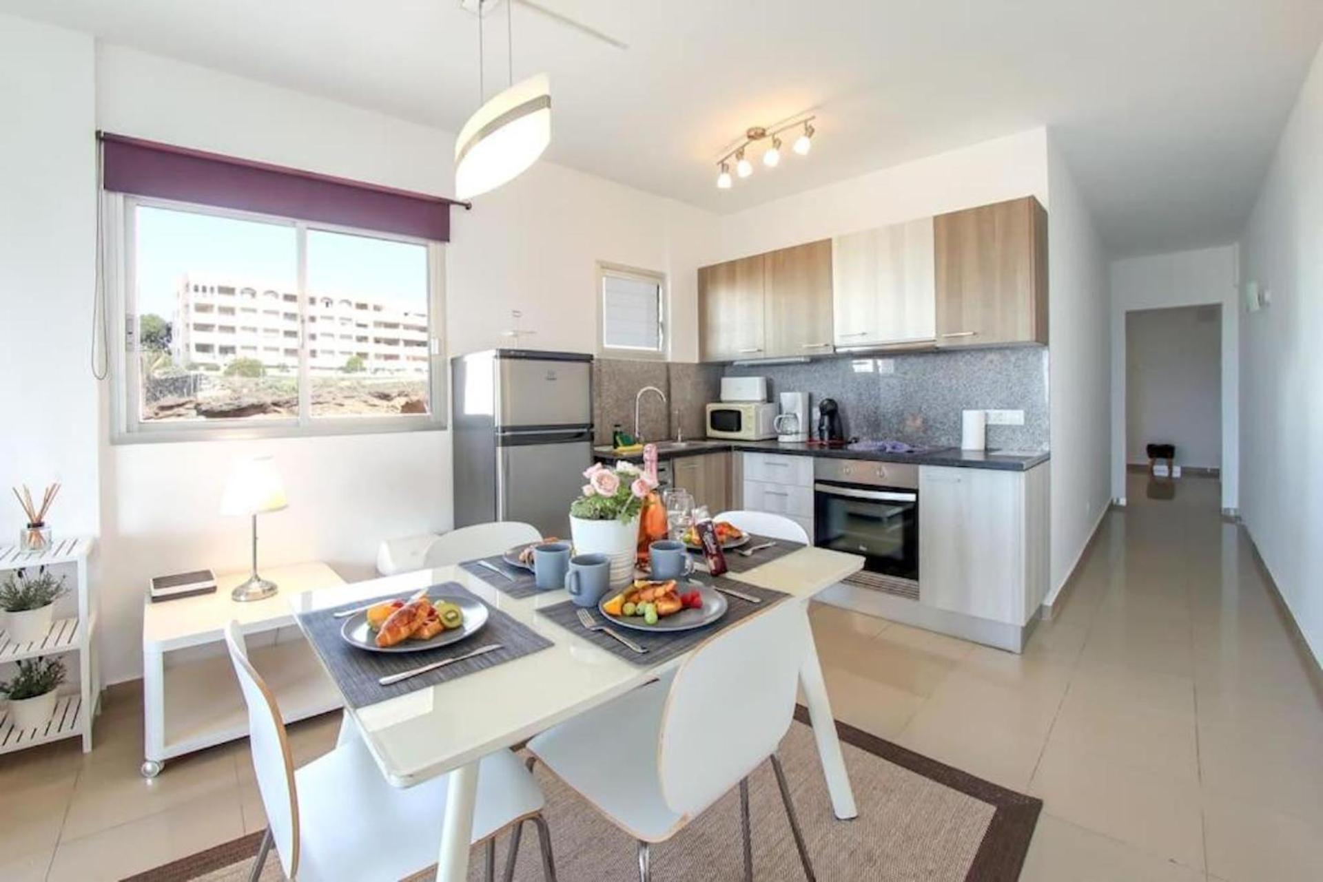 Amazing 2 Bedroom Flat With Beachfront And Pool, Paraiso Del Sur A306 Apartamento *