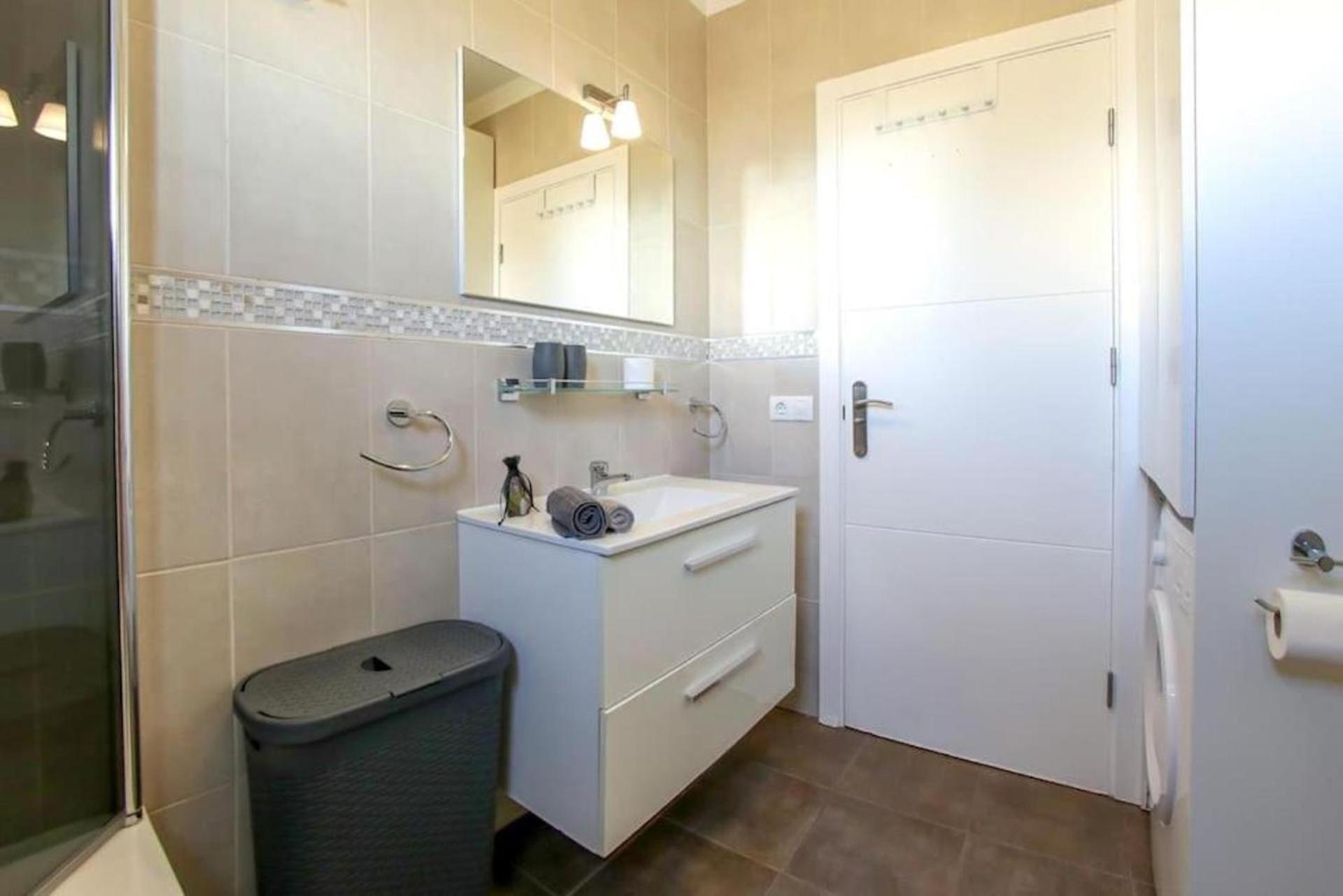 Amazing 2 Bedroom Flat With Beachfront And Pool, Paraiso Del Sur A306 Apartamento *