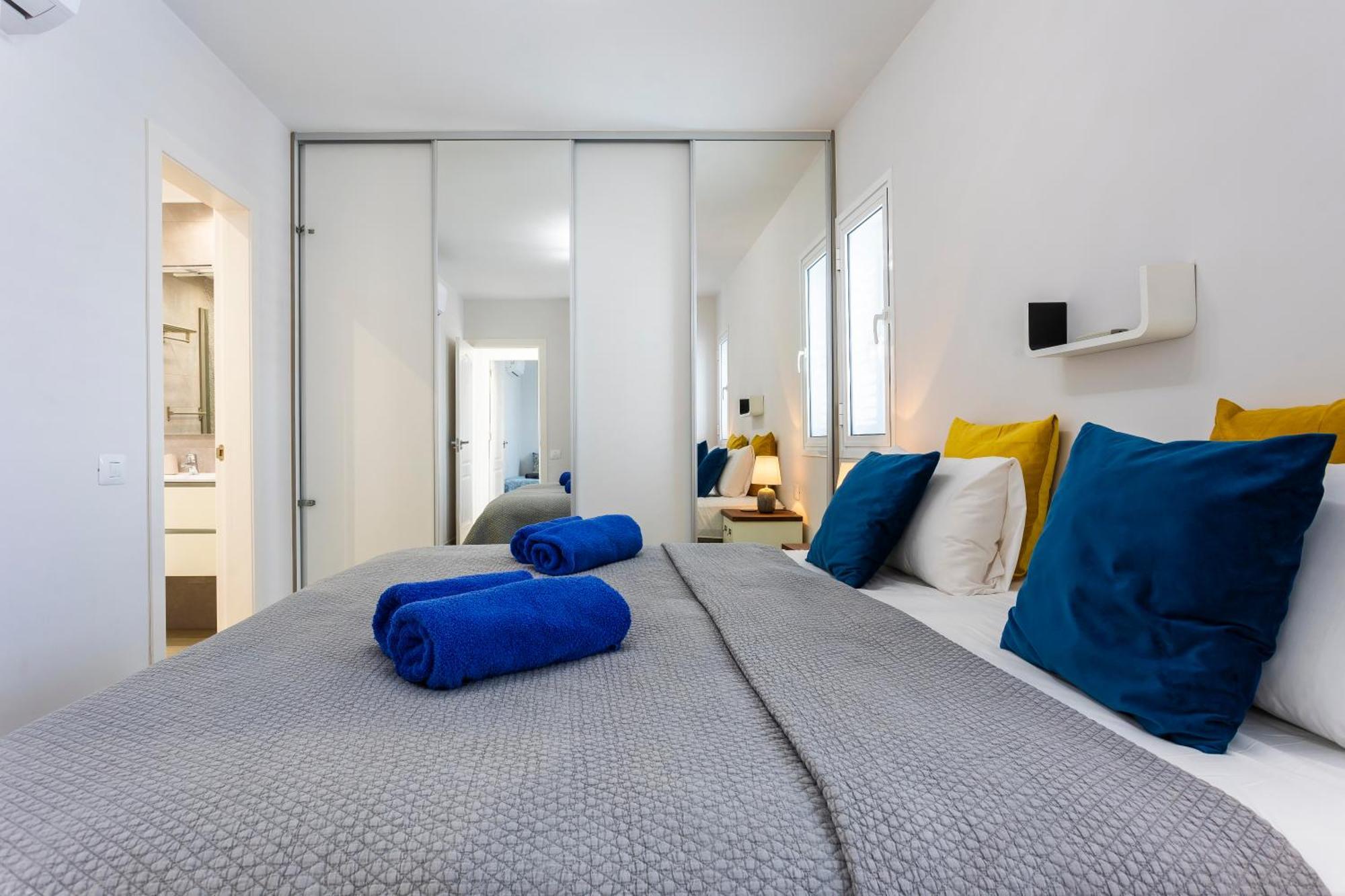 Ocean Panorama - 3 Ac Bedrooms, Private Garage, New Pool, 2 Bathrooms, Tv Channels *