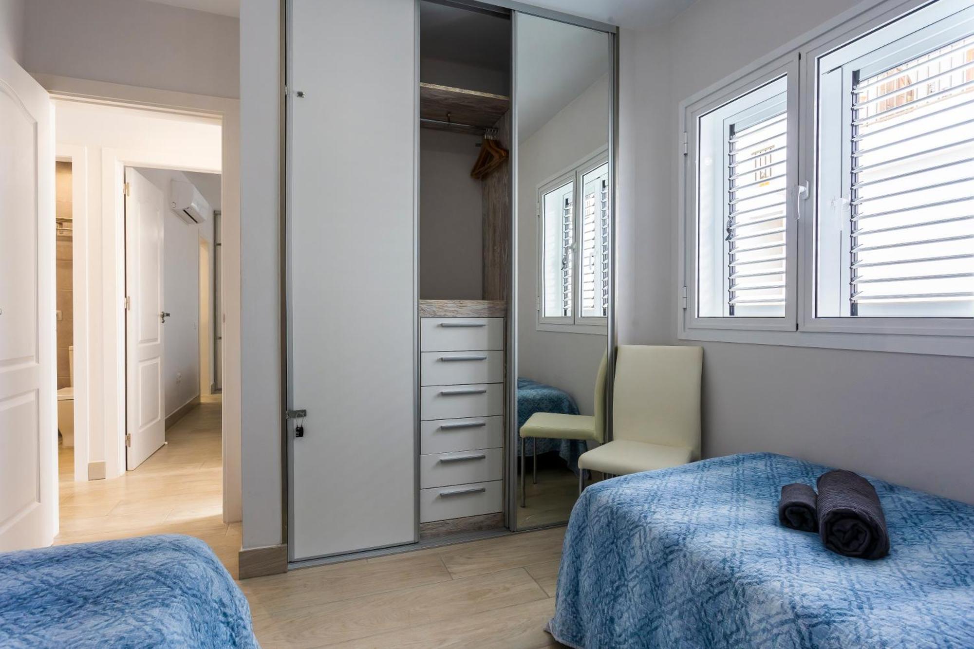 Ocean Panorama - 3 Ac Bedrooms, Private Garage, New Pool, 2 Bathrooms, Tv Channels Apartment Acantilado de los Gigantes