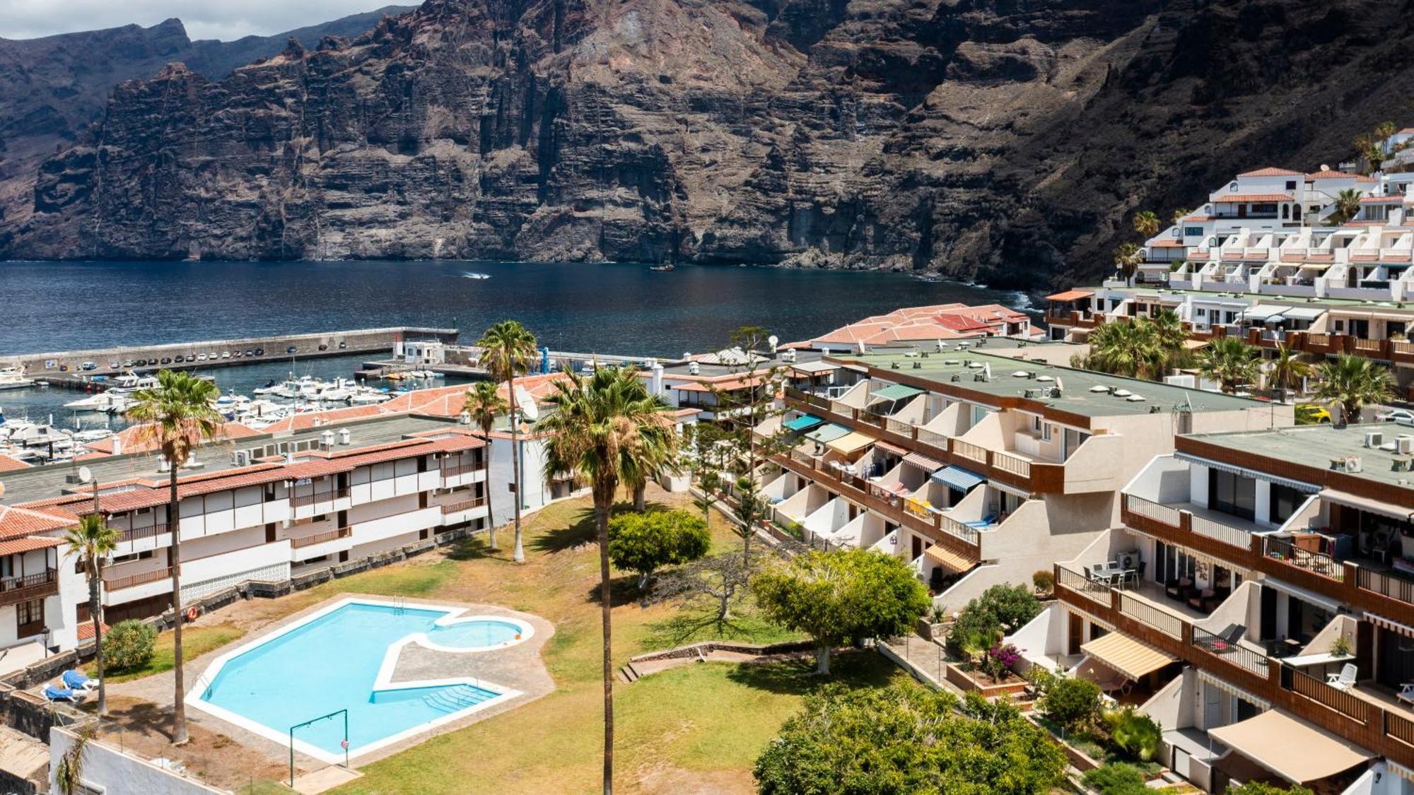 Ocean Panorama - 3 Ac Bedrooms, Private Garage, New Pool, 2 Bathrooms, Tv Channels *