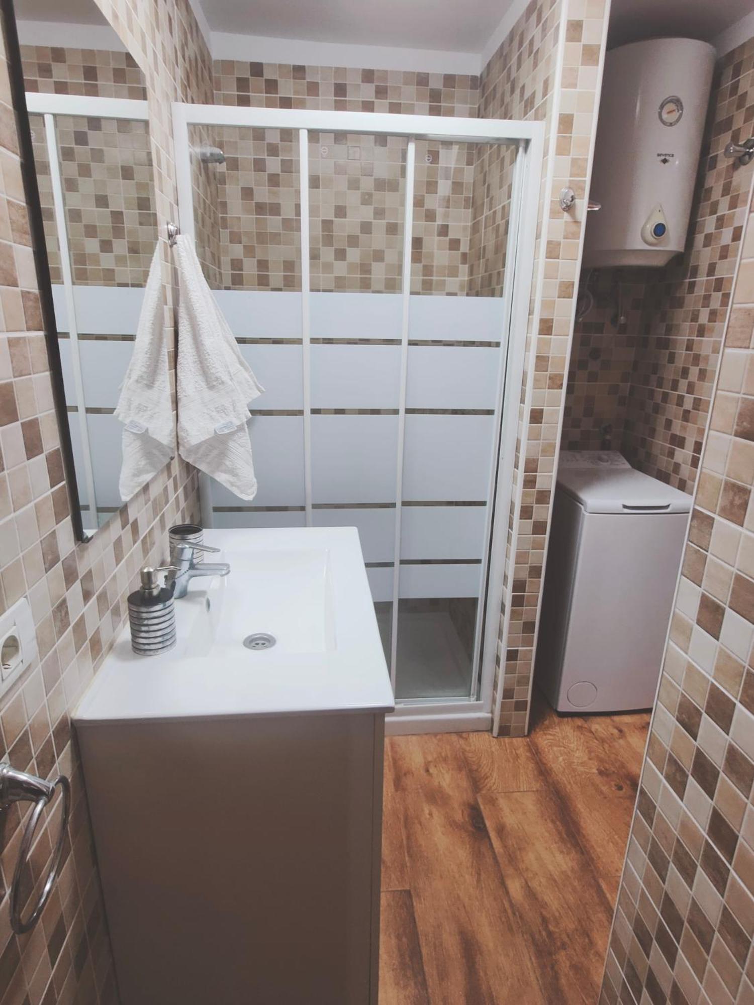 Apartamento Almogrote 2 *