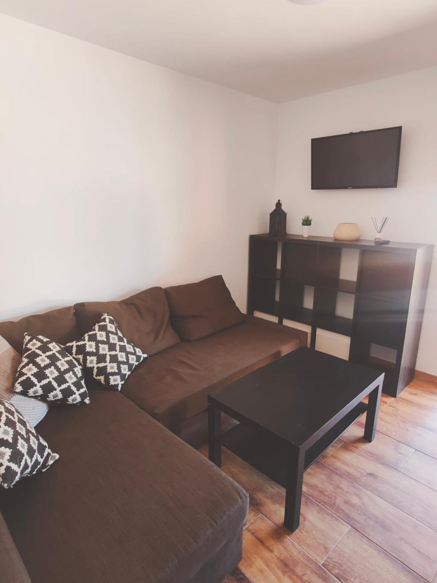 Apartamento Almogrote 2 *