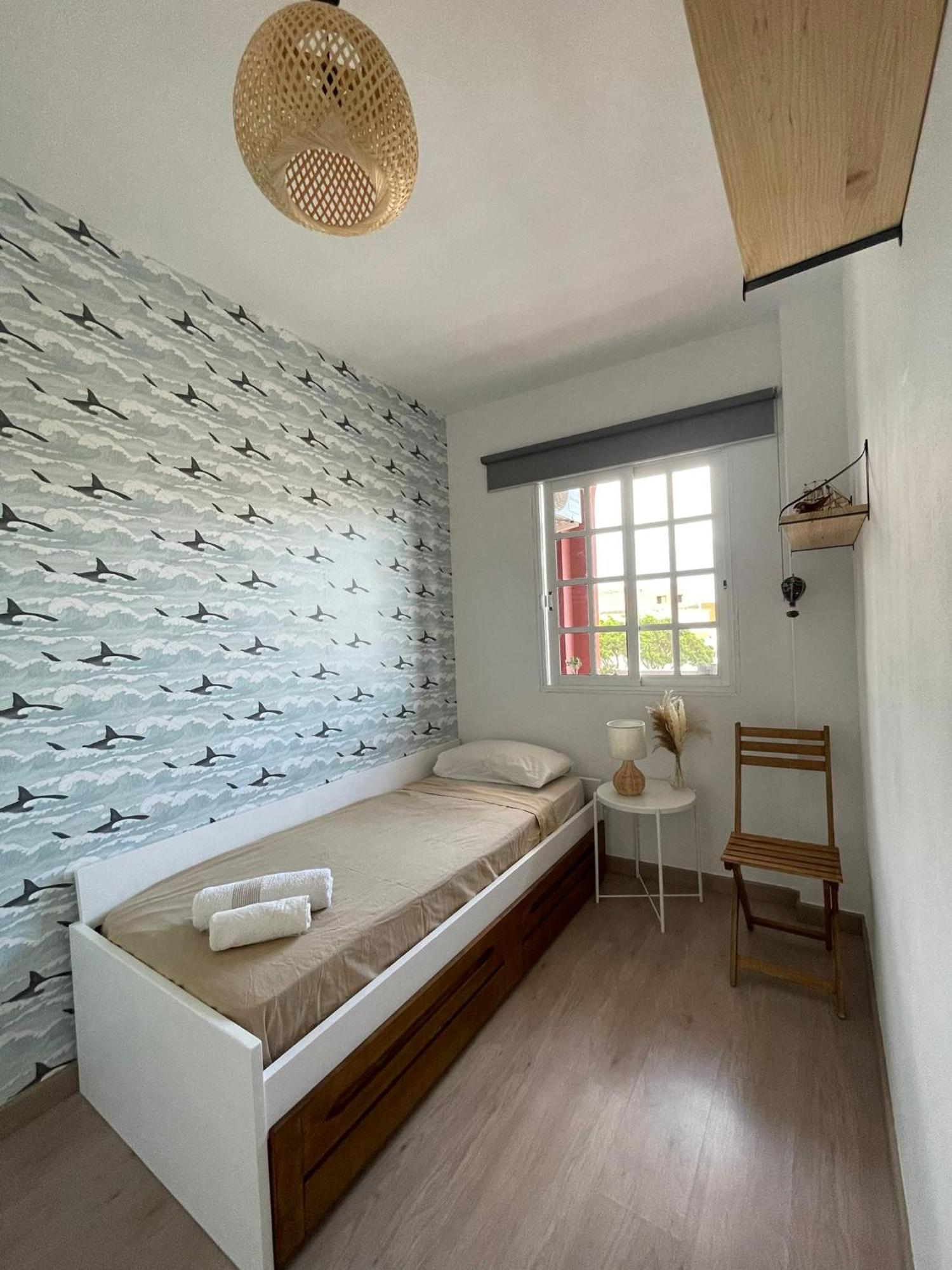 Seaside Paradise - 2 Bedroom With Ocean Views & Air Conditioning In Apartamento *