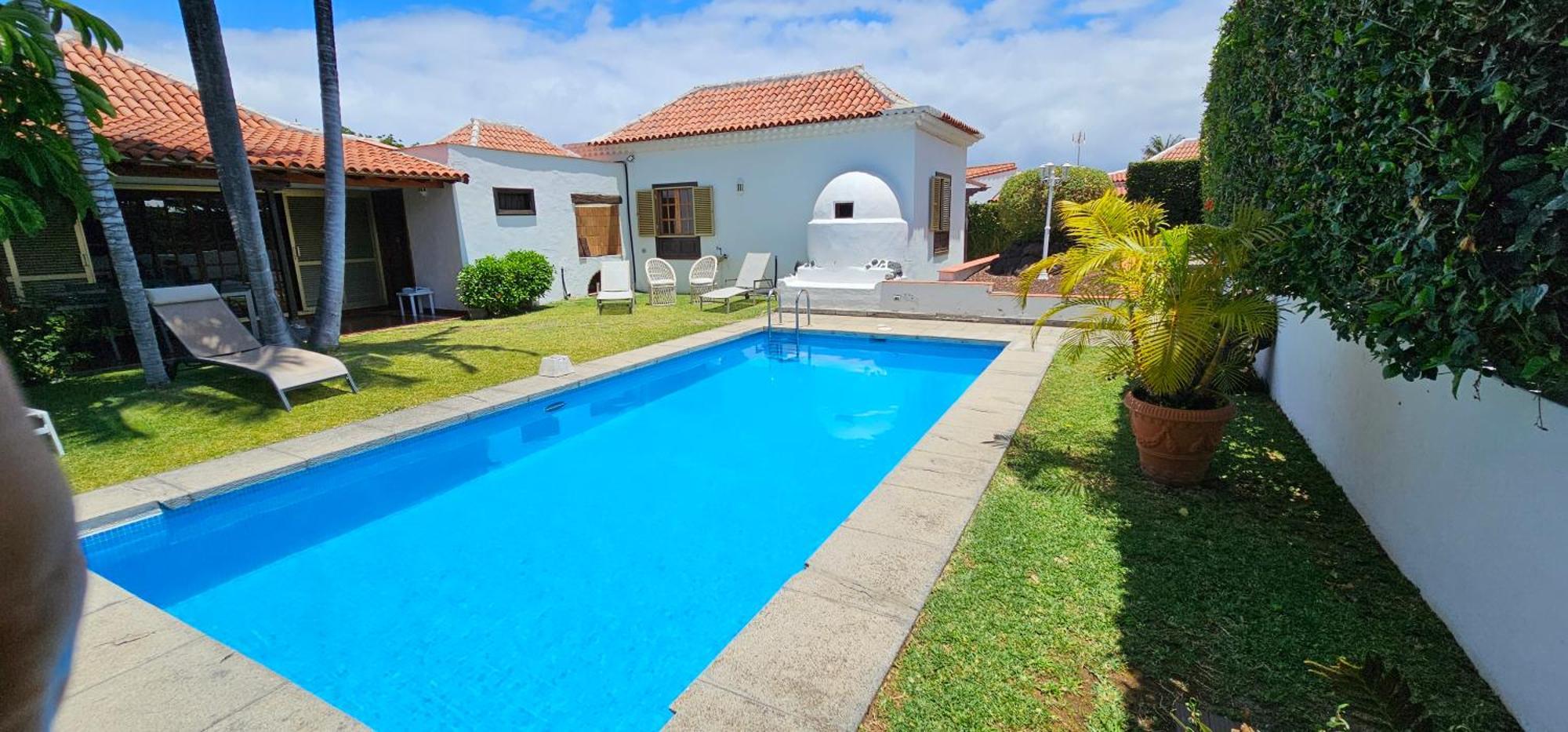 La Paz Villa