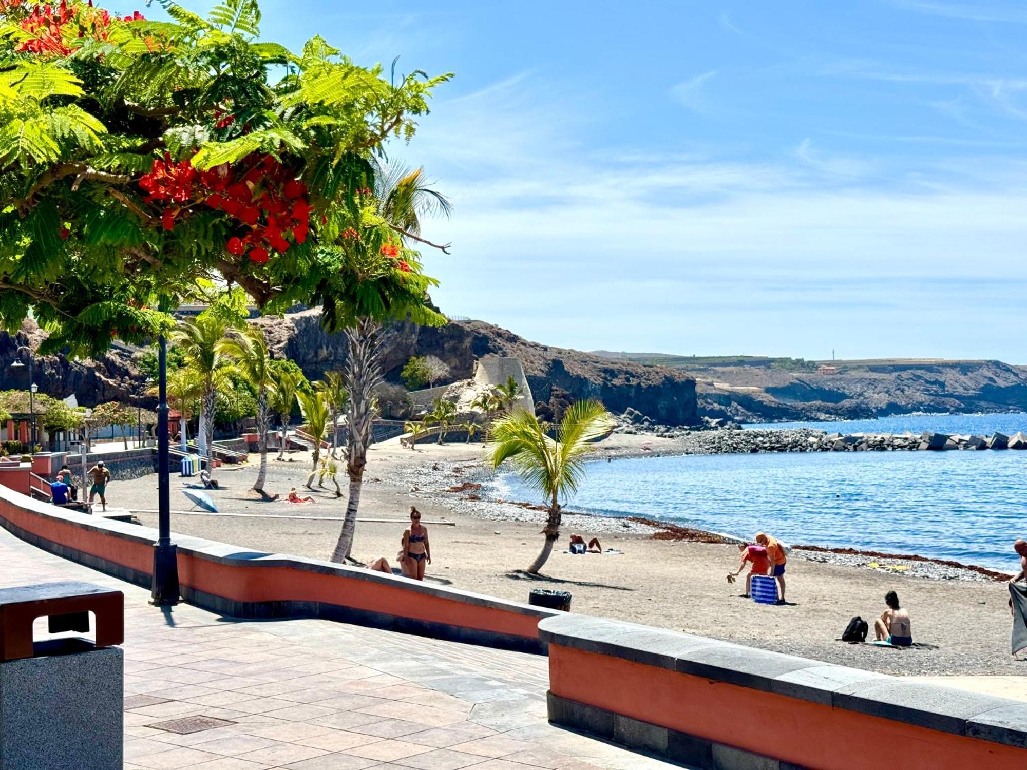 Apartment Number 5 At The Marina, Tenerife Playa de San Juan (Tenerife)