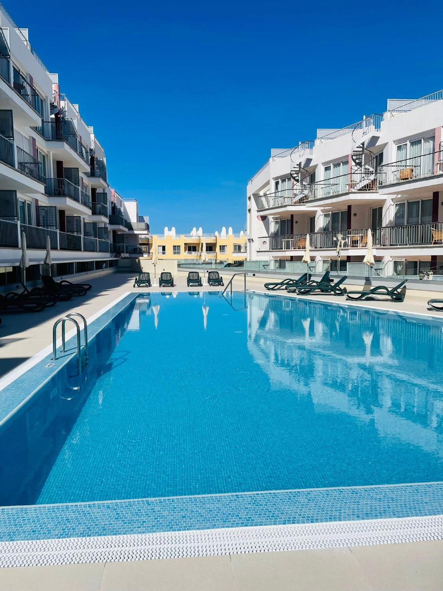 One Bedroom Playa La Arena Apartment *