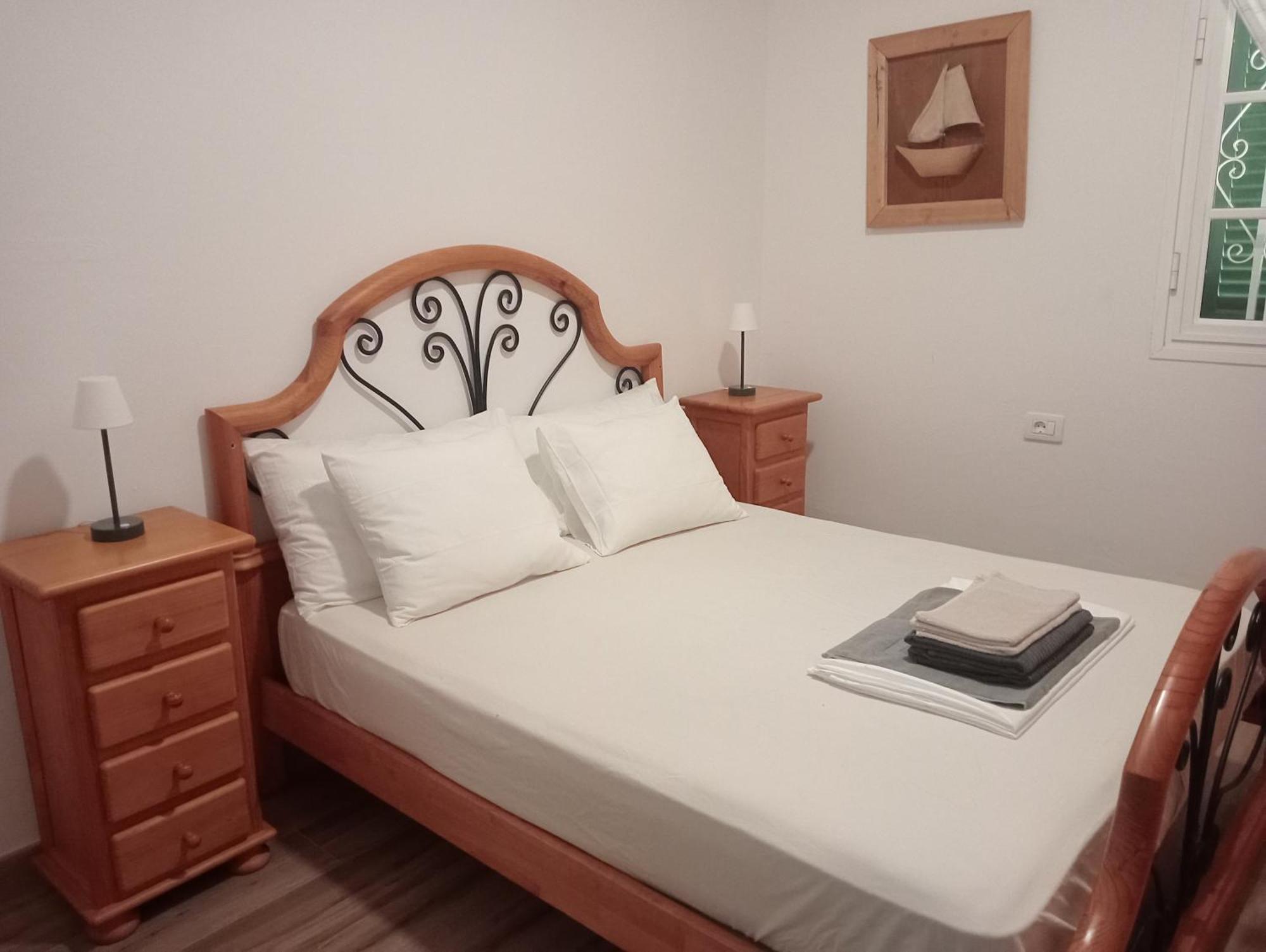 Beautiful With Heated Private Pool, Cristianos *