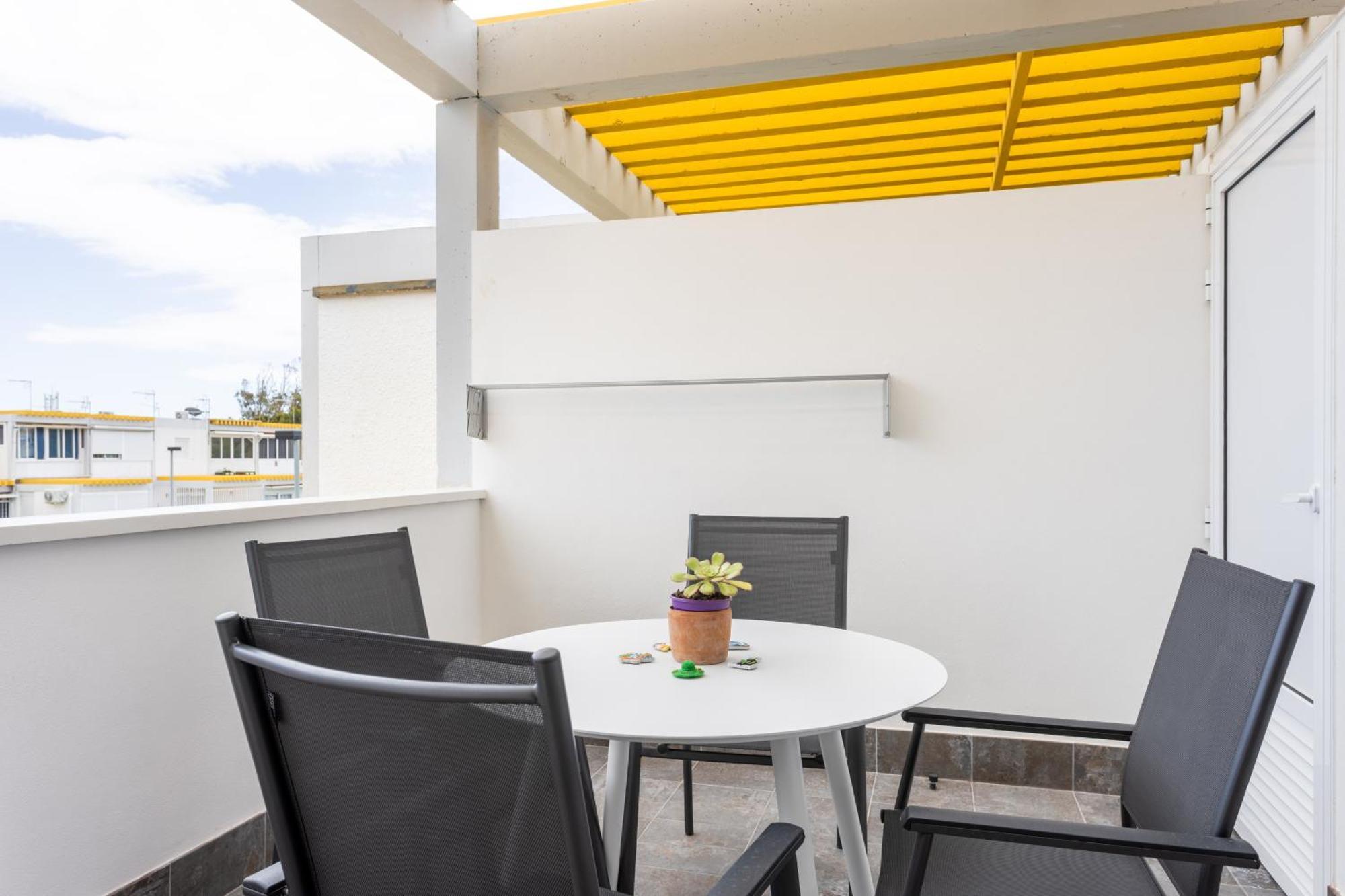 Home2book Lovely & Bright Apt, Pool & Terrace Apartamento *