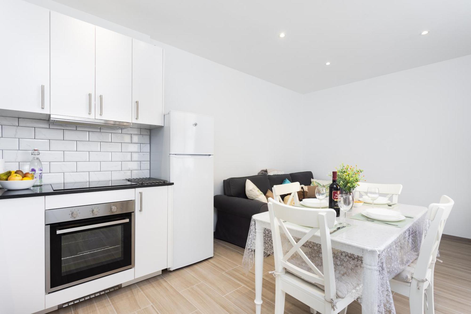 Home2book Lovely & Bright Apt, Pool & Terrace *
