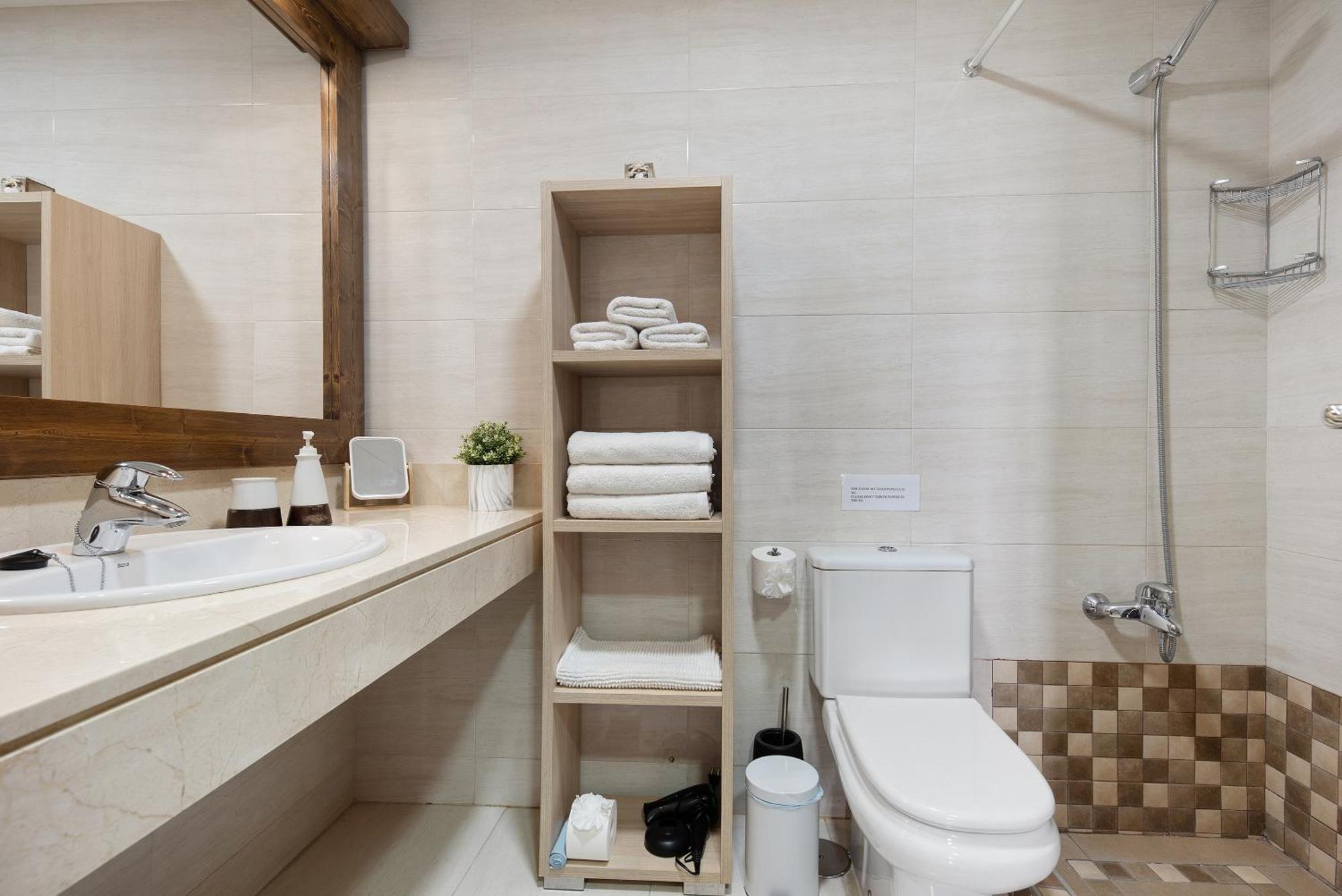 Luxury Candesol Apartamento *