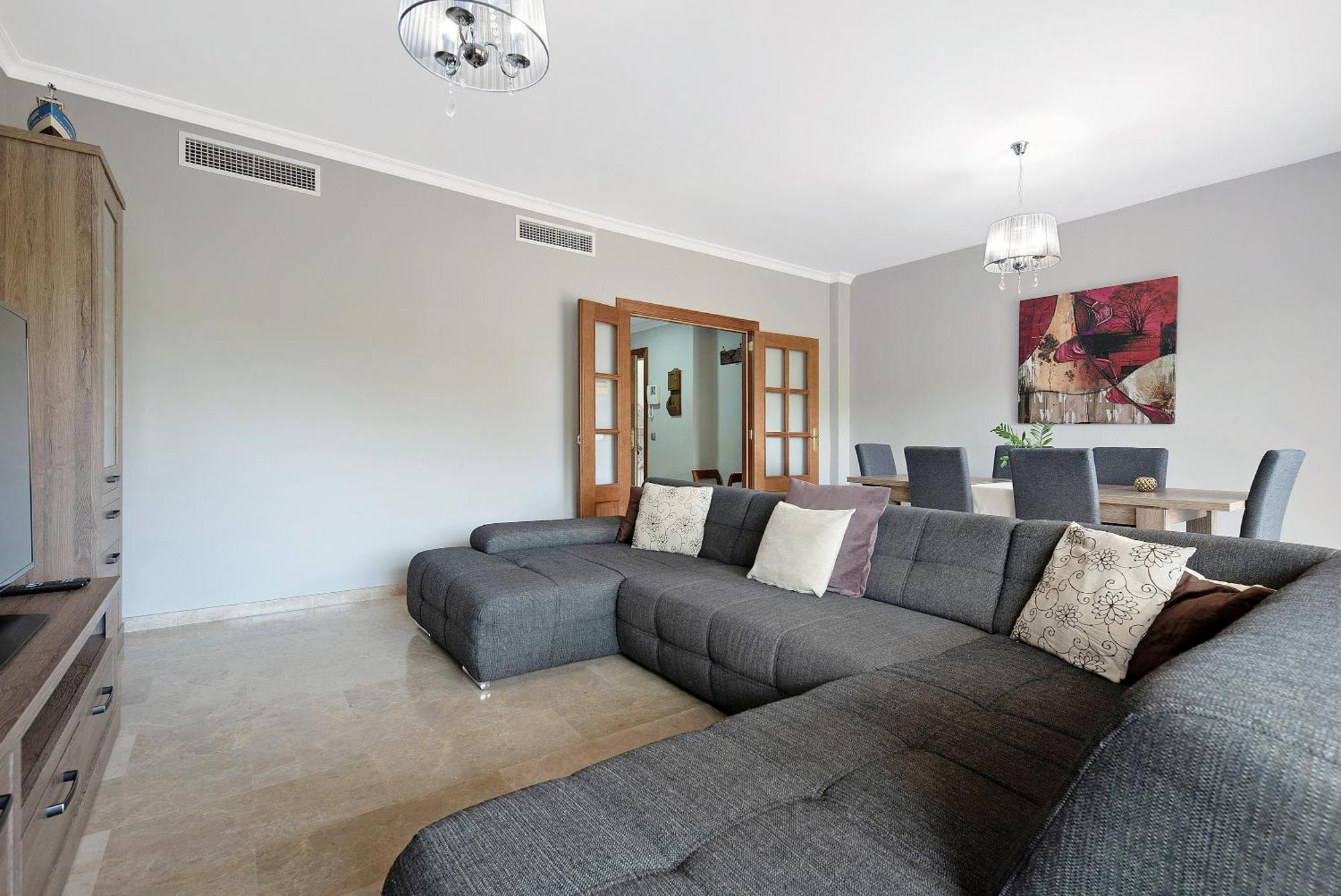 Luxury Candesol Apartamento *