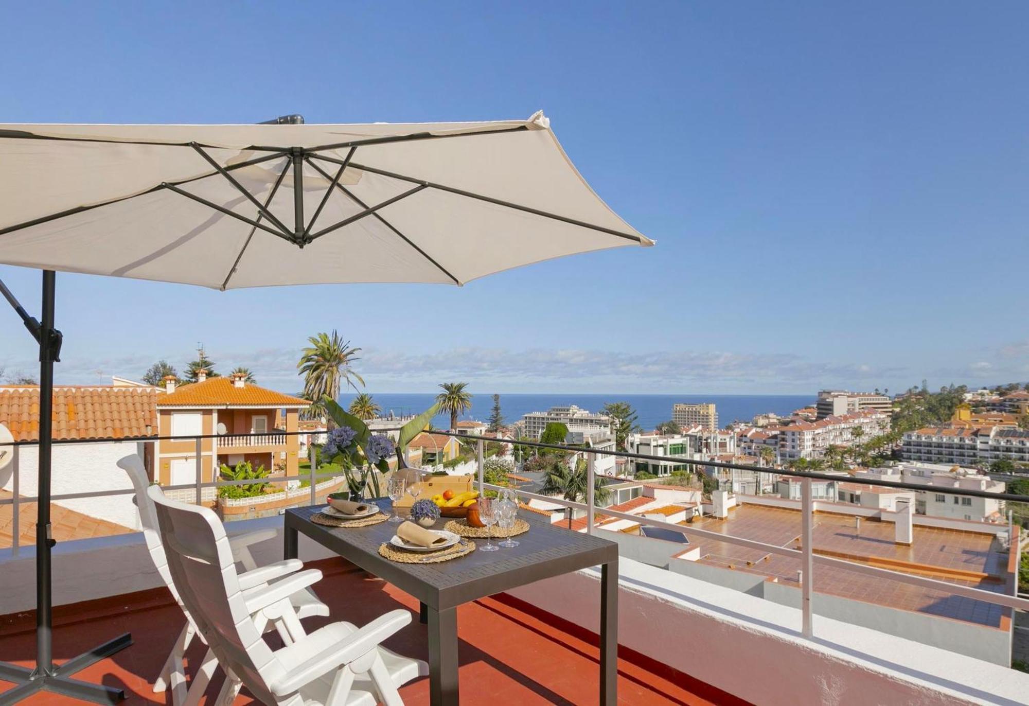 Appartement Spacious Penthouse With King-size Bed, Huge Terrace, Ocean & Teide View
