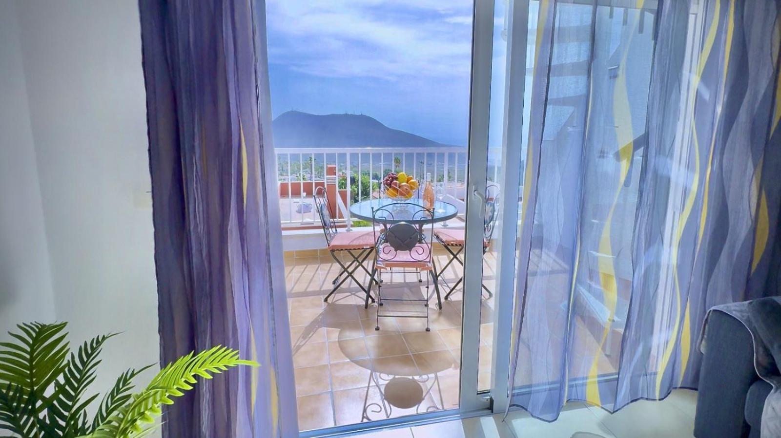 Appartement One Bedroom Zen With Great View, Pool, Wifi Chayofa