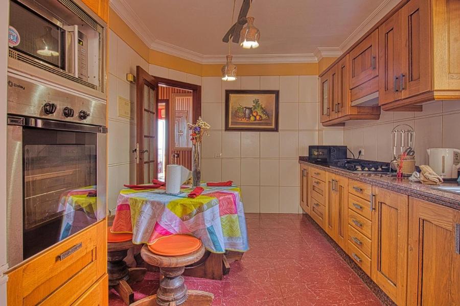 Sea View & Wiffi Free Apartamento Radazul
