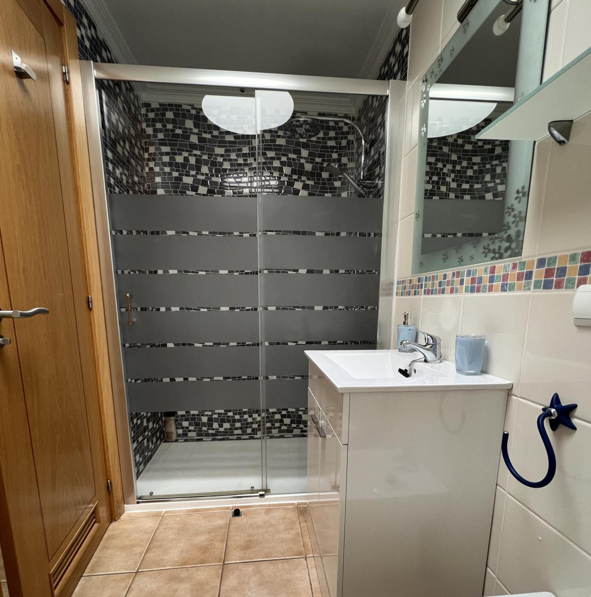 Apartment One Bed In With Sea Views K120