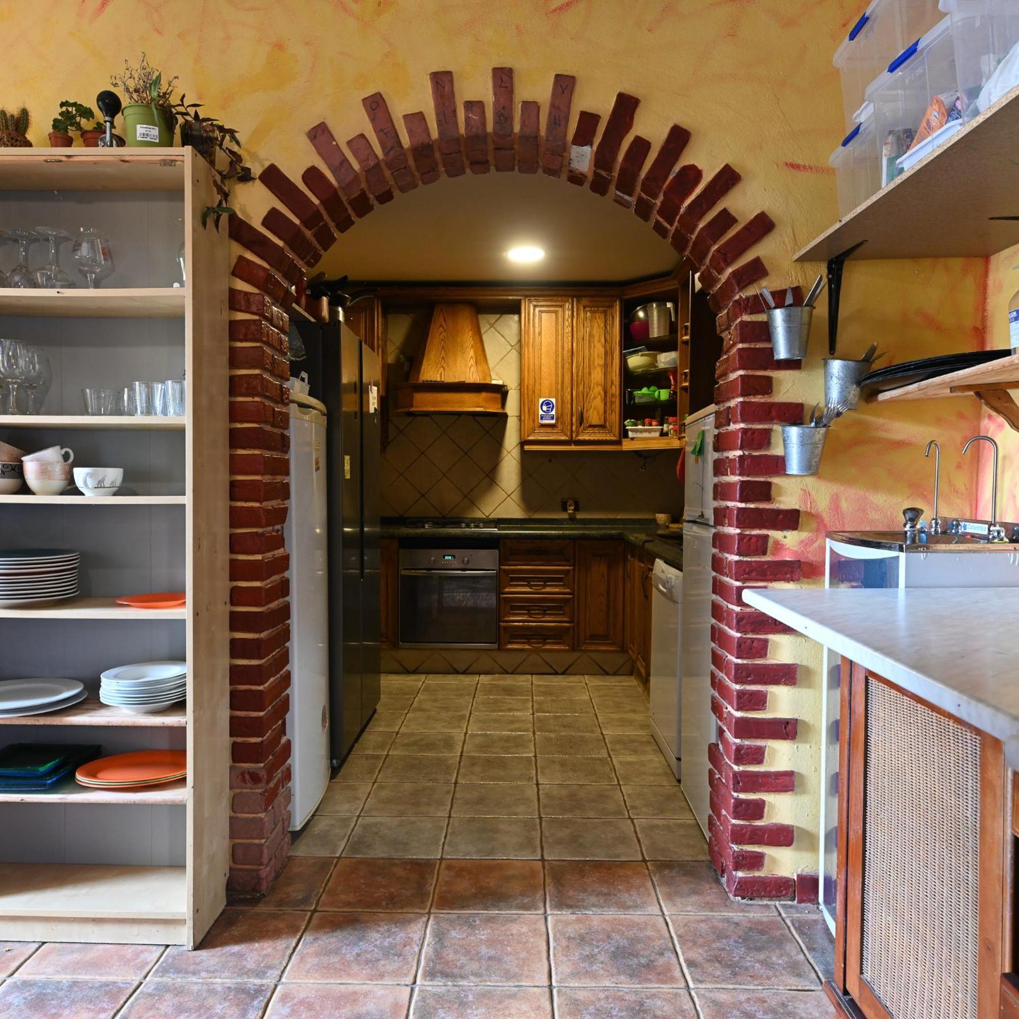 Guest house Amigos By Youroom La Mareta