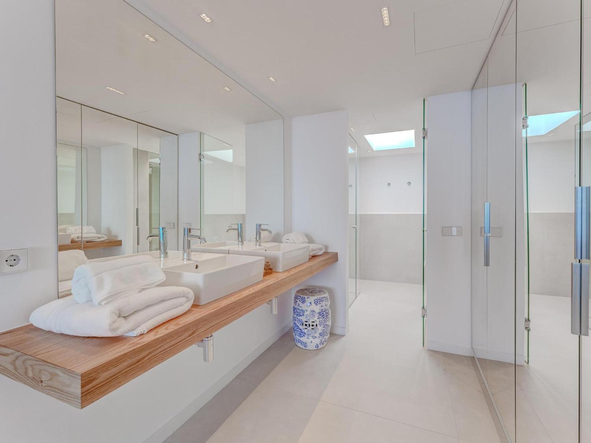 Aquasuites Luxury Penthouse A03