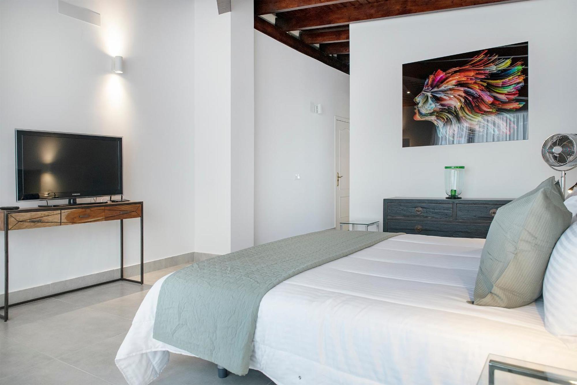 The Club - - Dining - Events Apartment