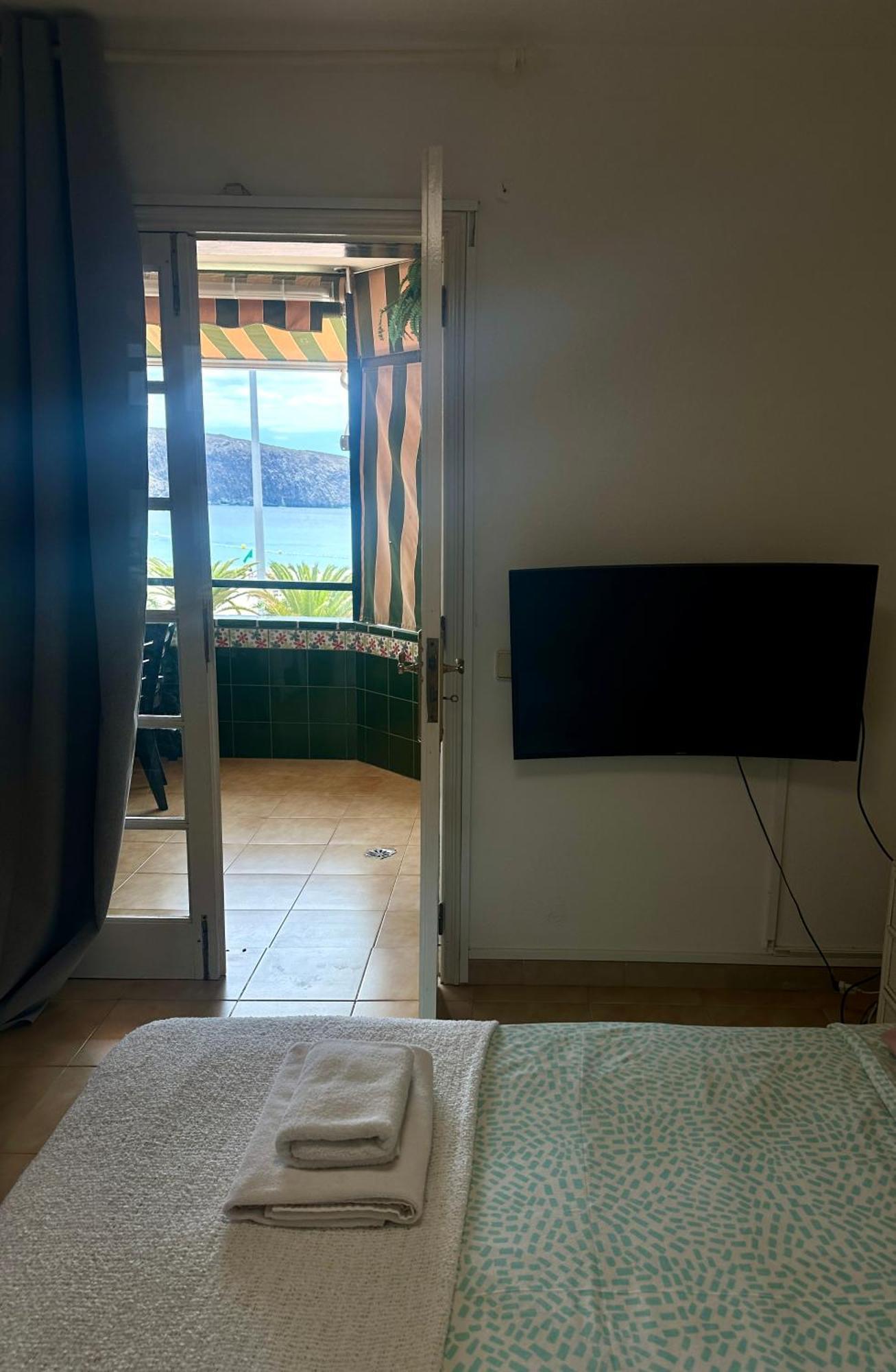 The Enchanted Bay, & Sea Apartamento