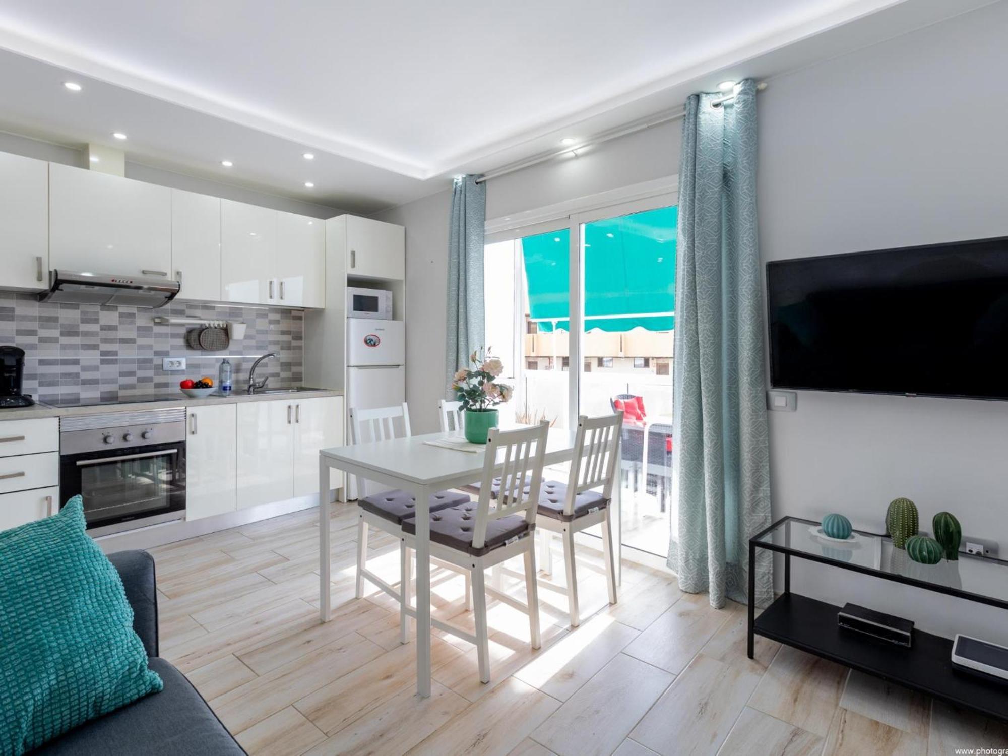 523 Las Terrazas Chic Apartment, Free Wi Fi Pool