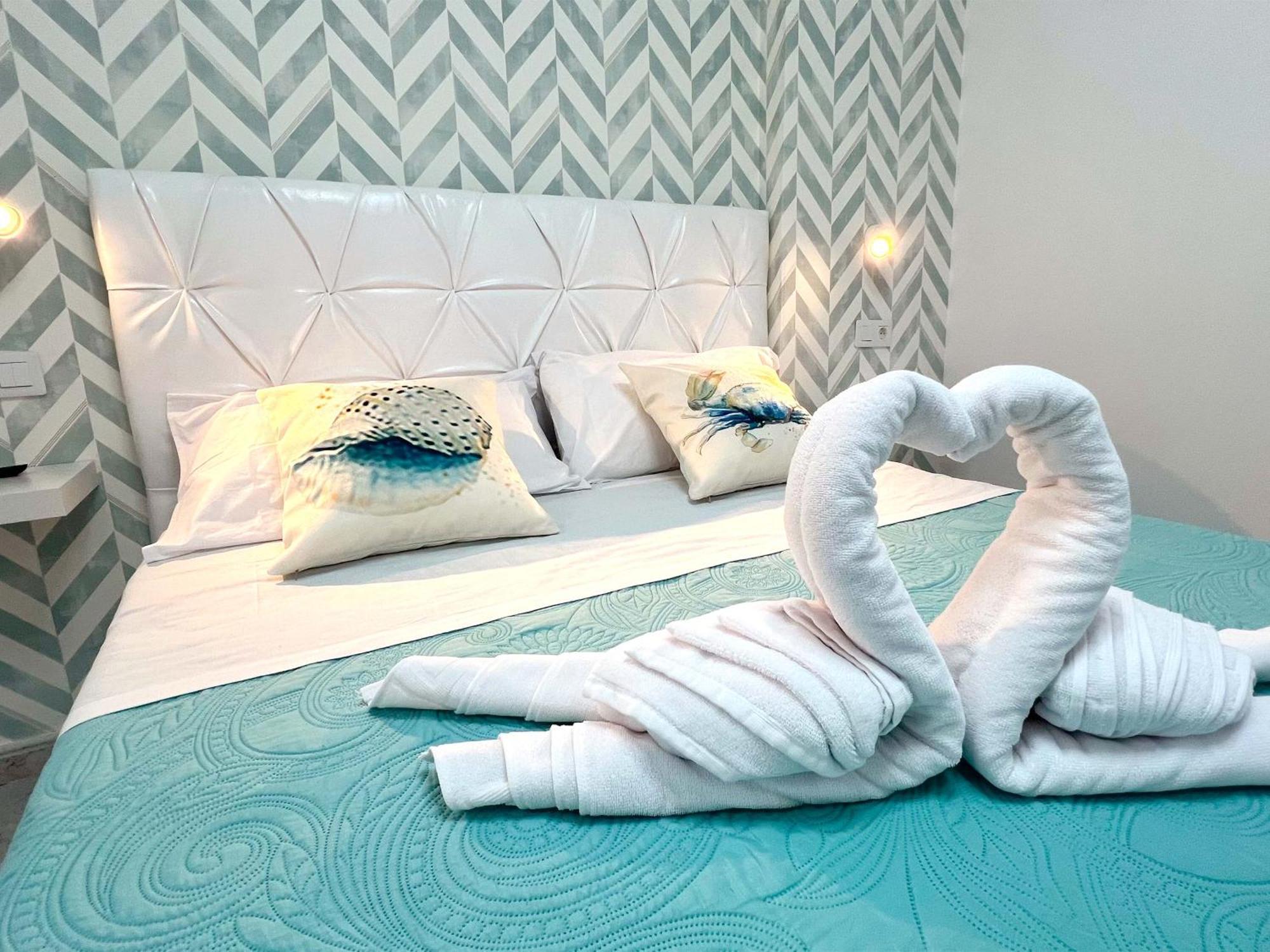 Encantador Con Terraza, Cristianos Appartement *