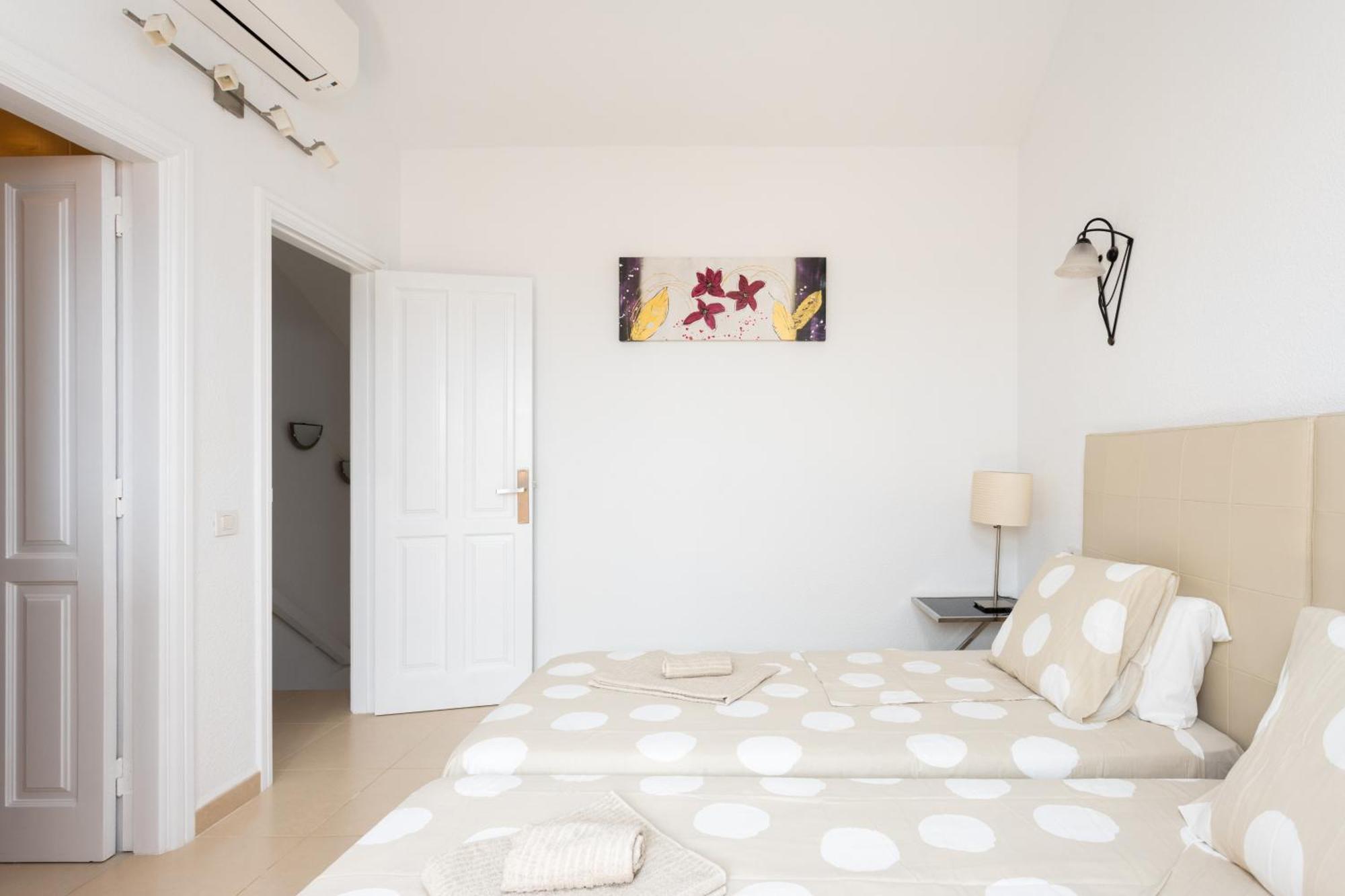 Exclusive Penthouse Playa Vistas 5 Close To Sea And Beach, Aircondition For A Fee, Wifi, Terrace, Heated Pool Apartamento *