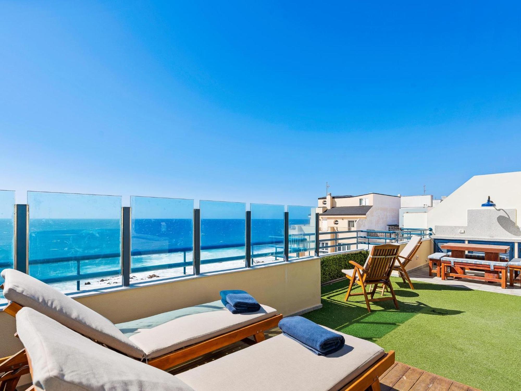 La Mar Loft With Hot Tub