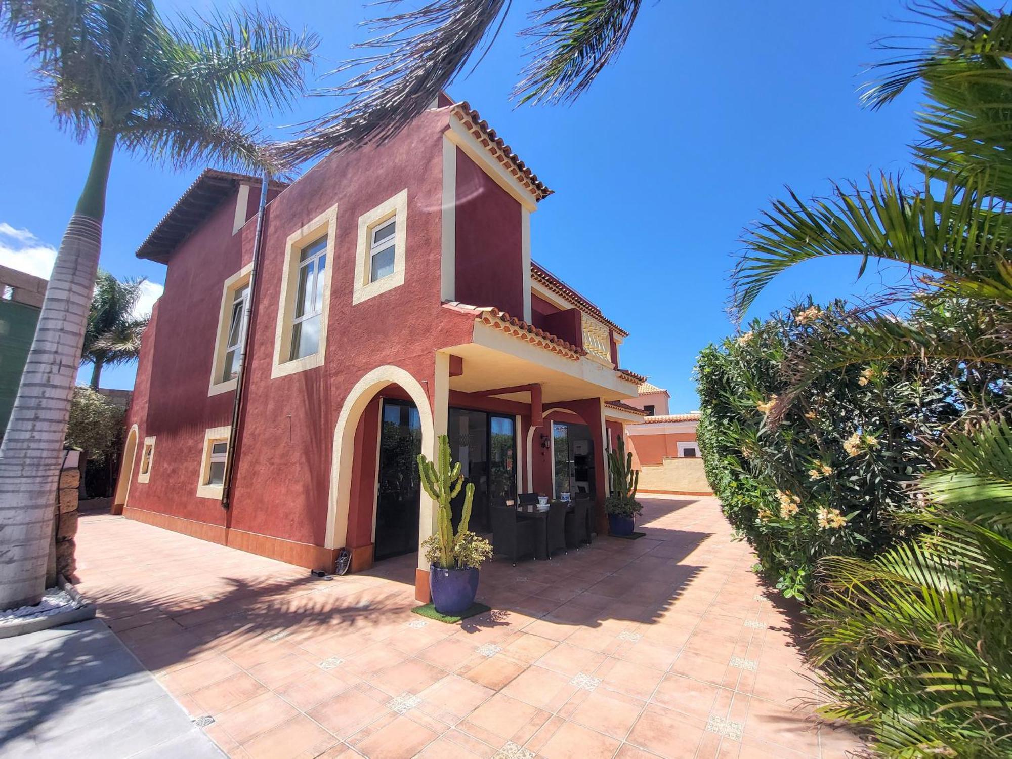 Casa Viera *