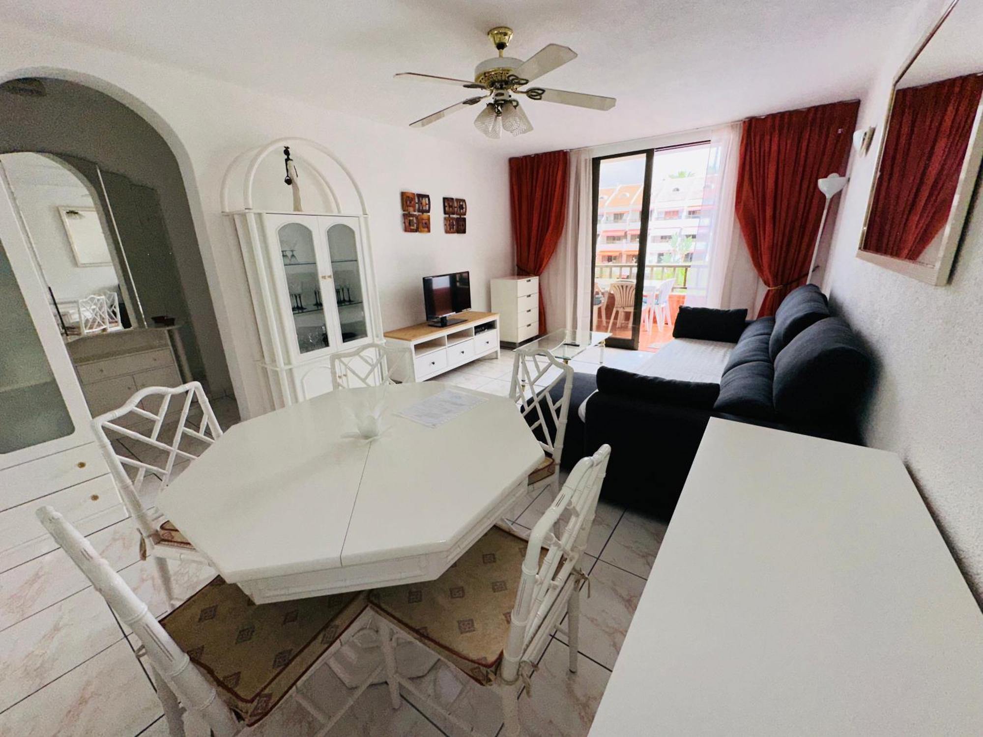 2 Bedrooms Playa Américas Parque Santiago I Heated Pool * Playa de las Américas