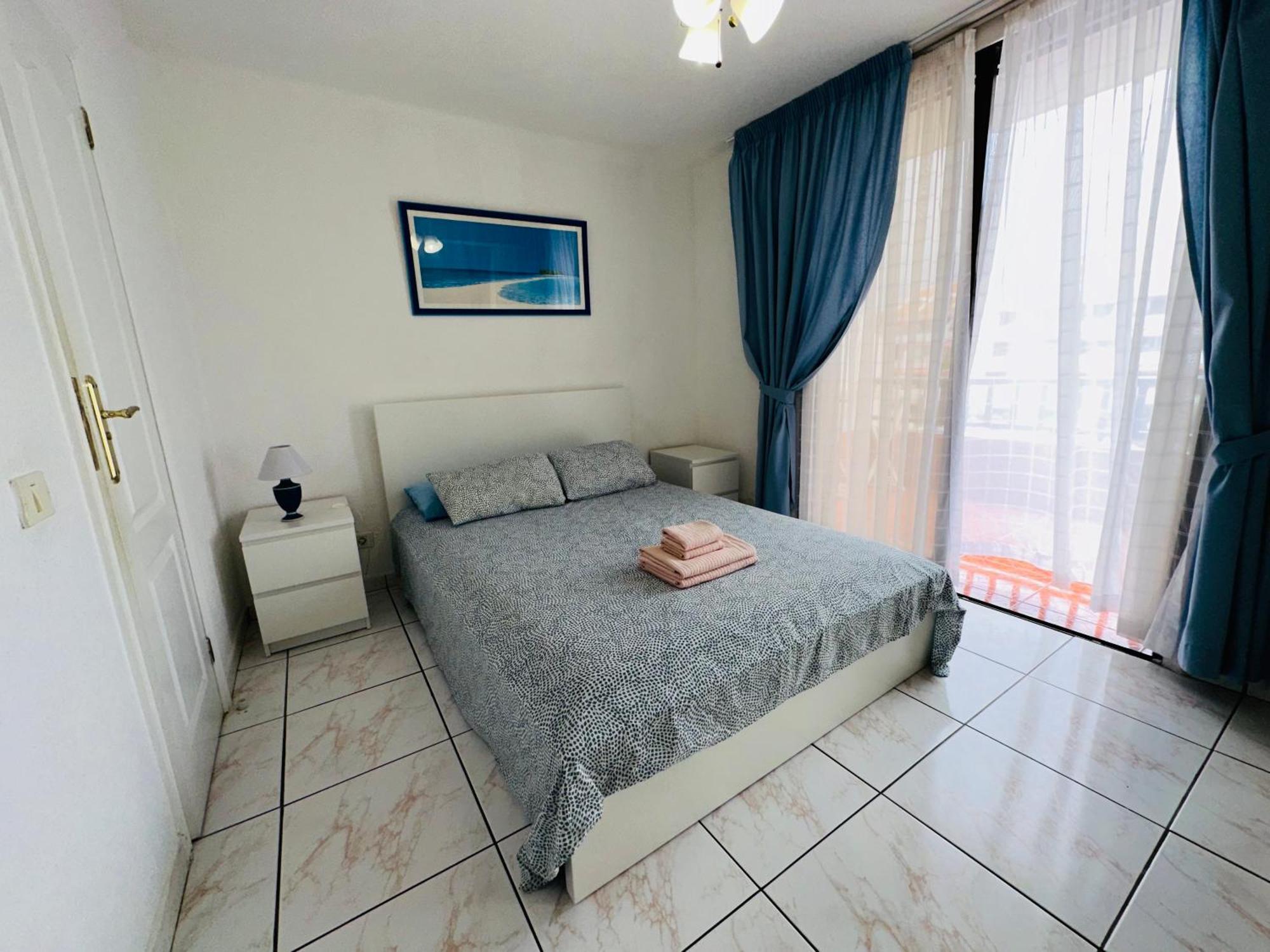2 Bedrooms Playa Américas Parque Santiago I Heated Pool Appartement