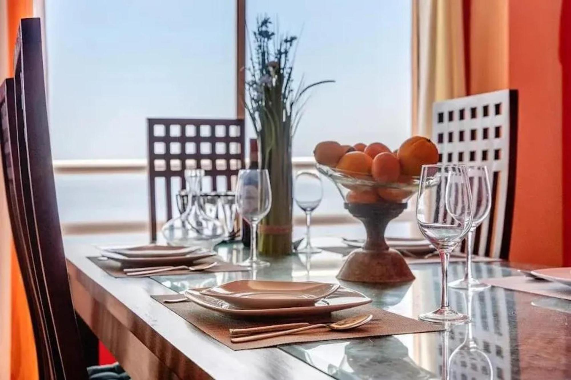 Luxurious In + Sea View Radazul