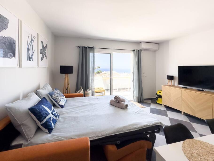 Serenity Ocean View 1br With Pool In Valley Costa Adeje Costa Adeje (Tenerife)