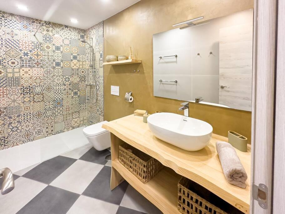 Serenity Ocean View 1br With Pool In Valley Costa Adeje