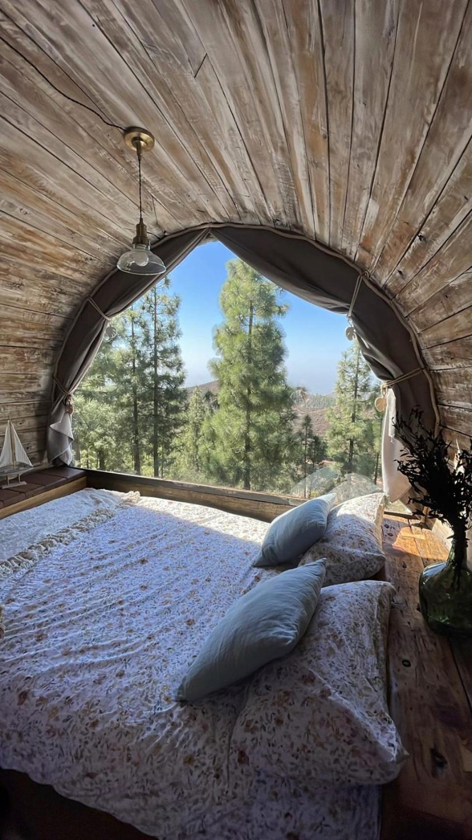Cueva Almendros *