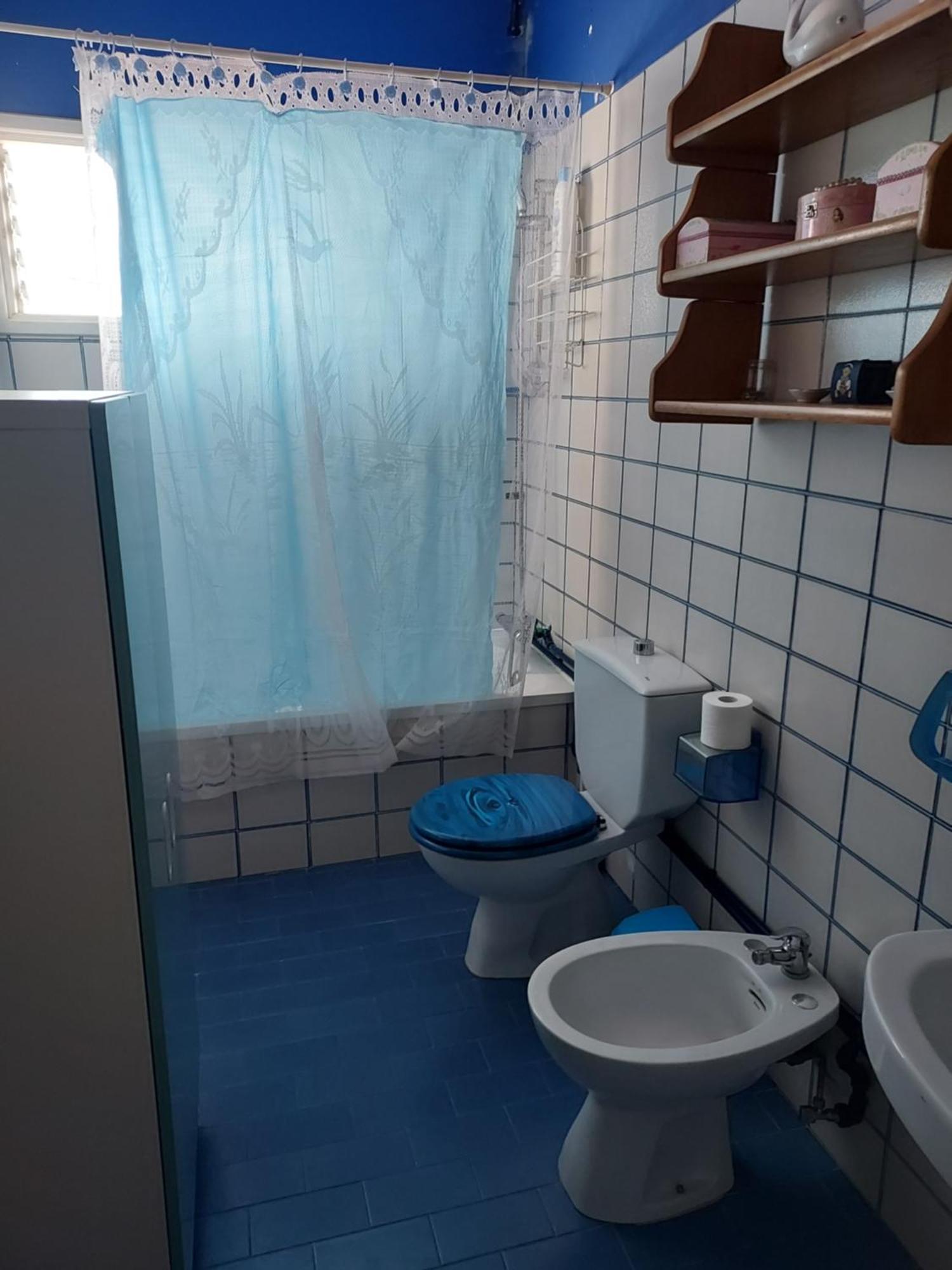 Habitación Cómoda Con Baño Individual *