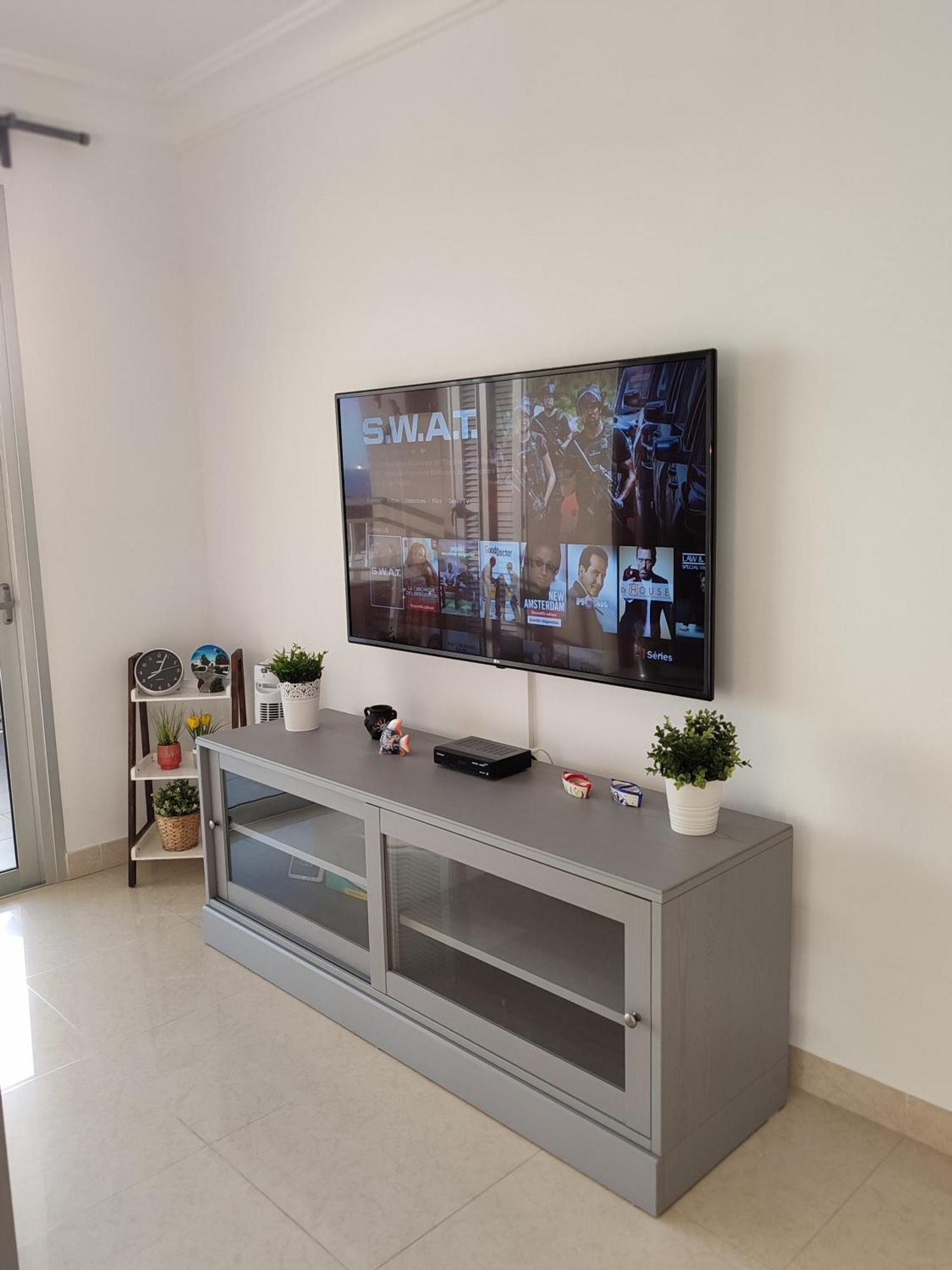Comfortable With Amazing Sea Views Apartment