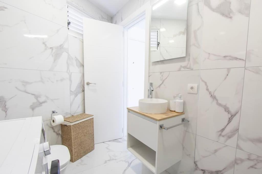 Marble Sea View Ponderosa 606 Apartment *