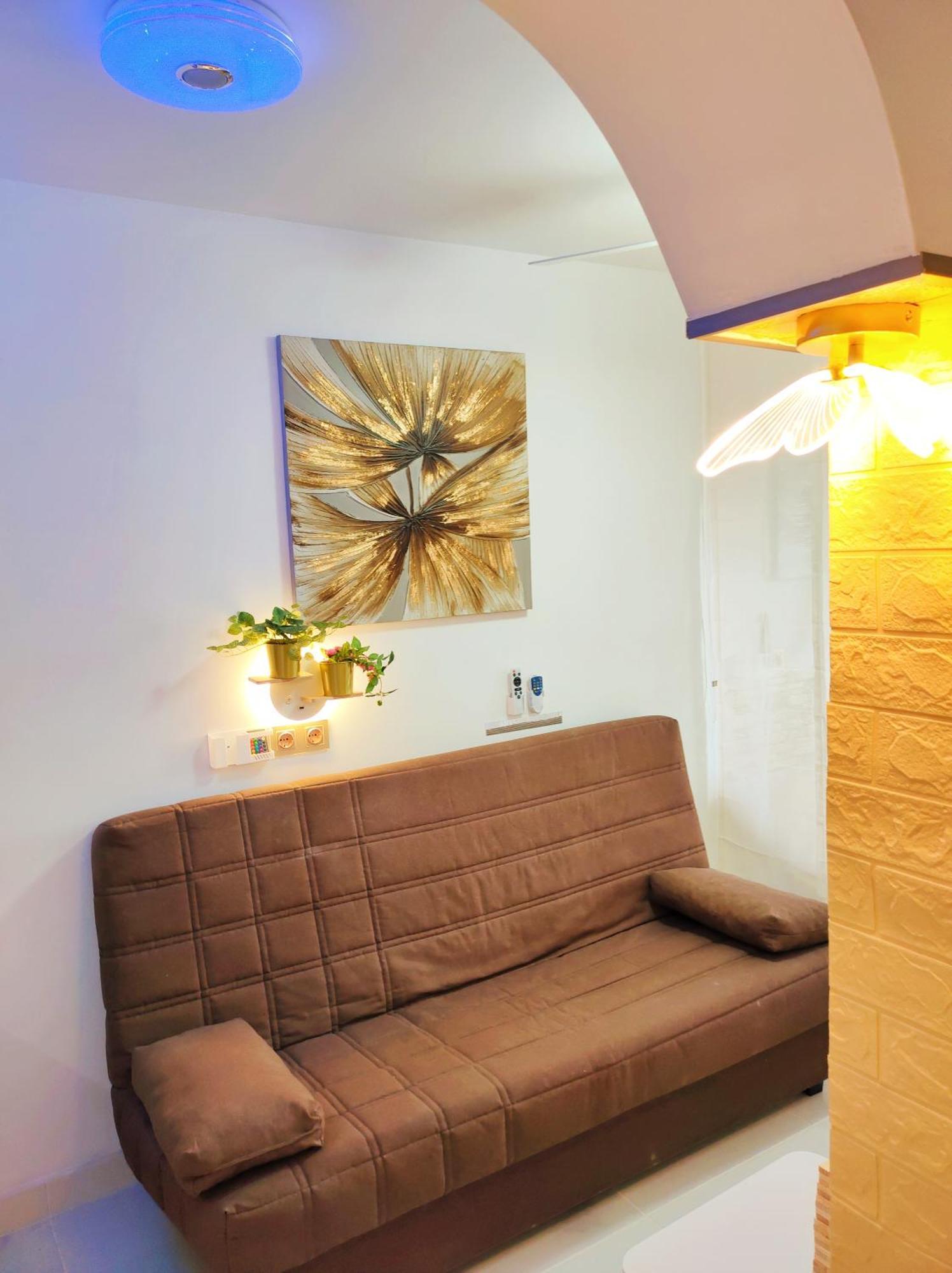 Apartment Lovely Views, Heated Pool, Great Location *