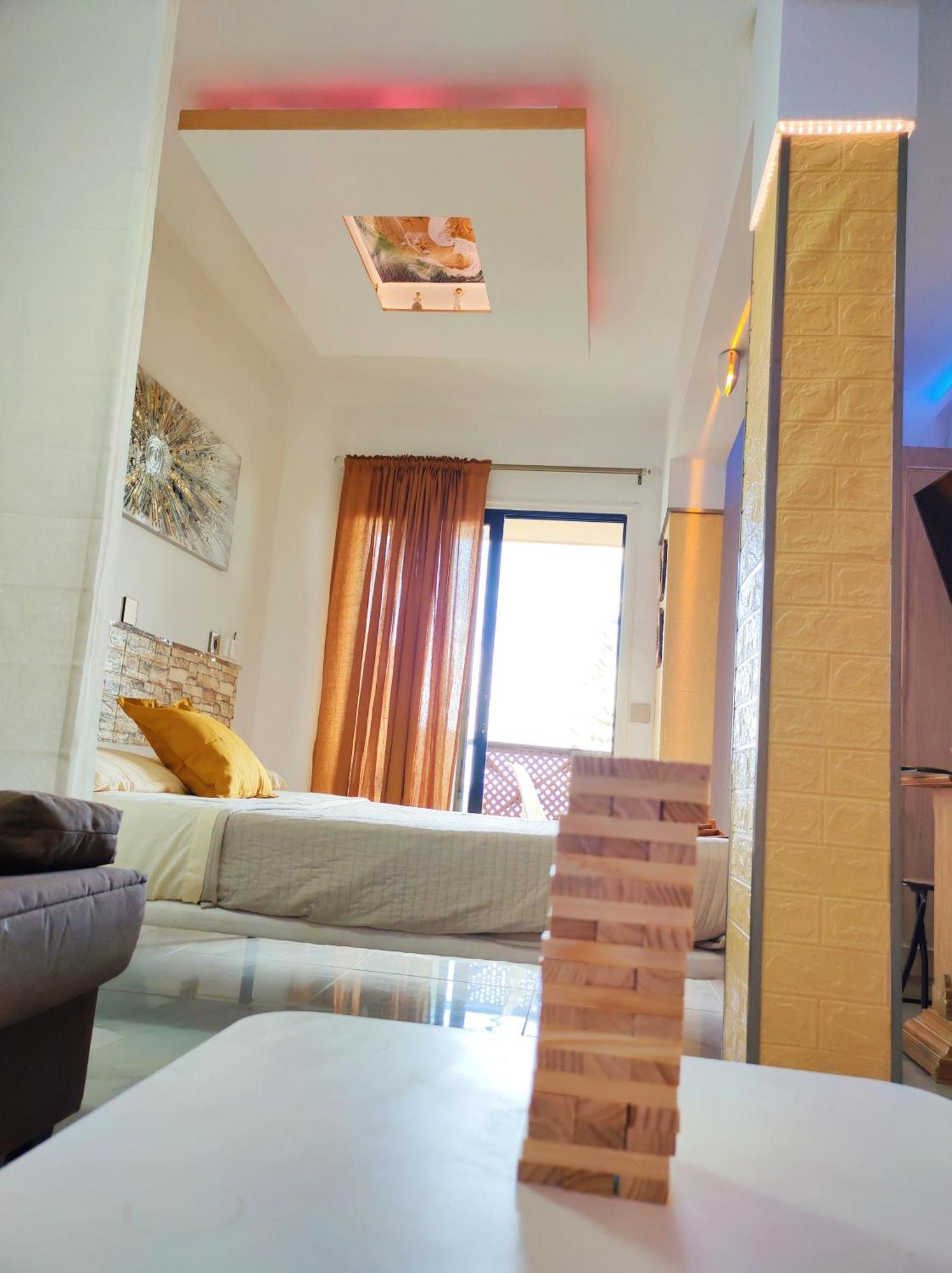Apartment Lovely Views, Heated Pool, Great Location