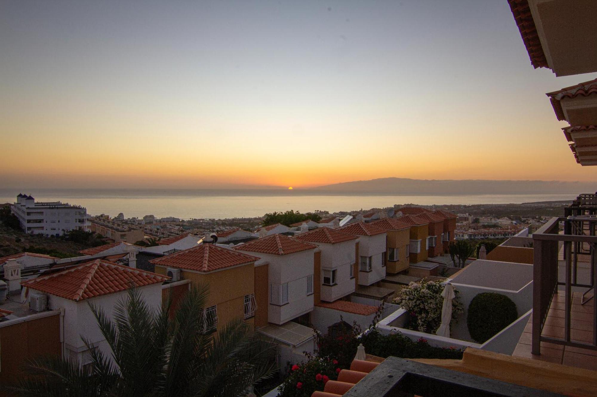 Townhouse With A Sea View In *