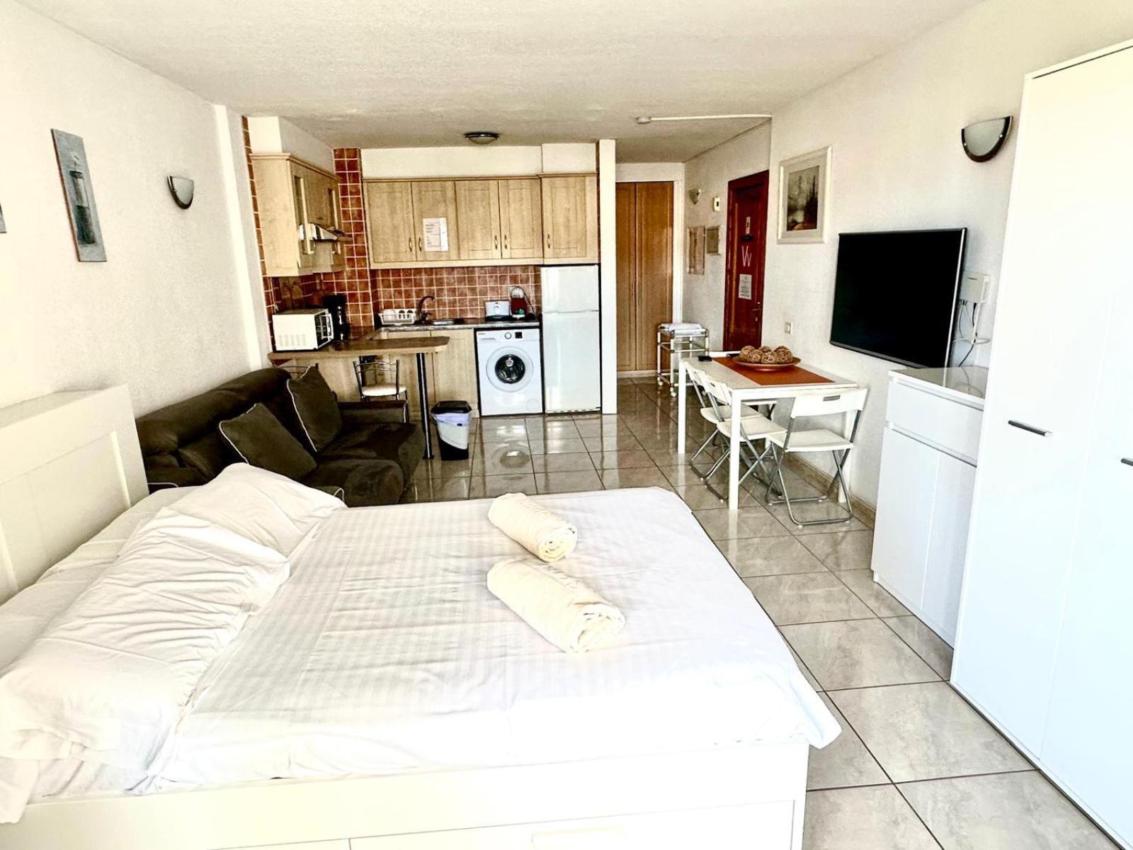 Apartamento 228 Chic 'san Marino' Spectacular Terrace Los Cristianos (Tenerife)