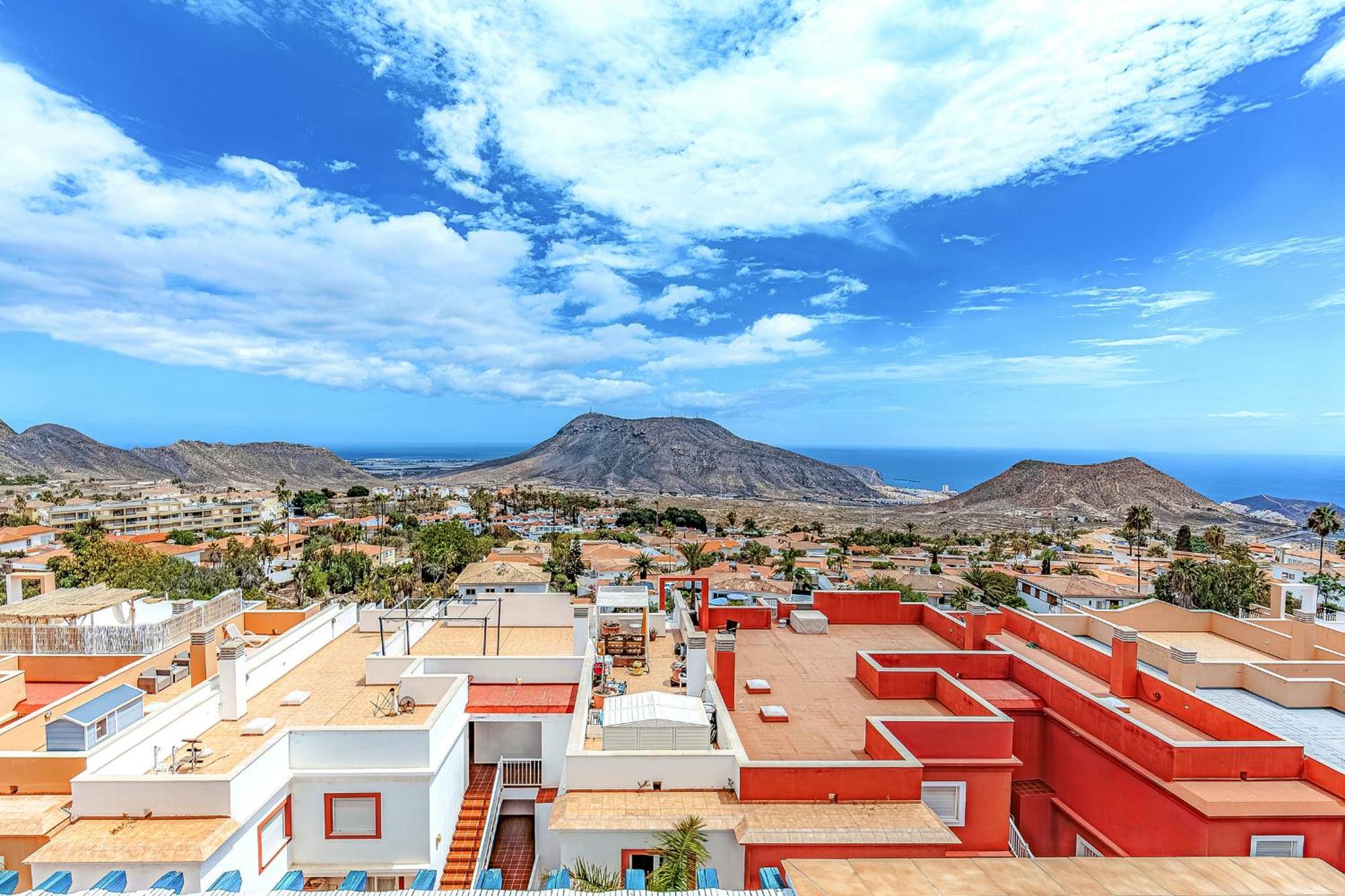 One Bedroom Zen With Great View, Pool, Wifi * Chayofa