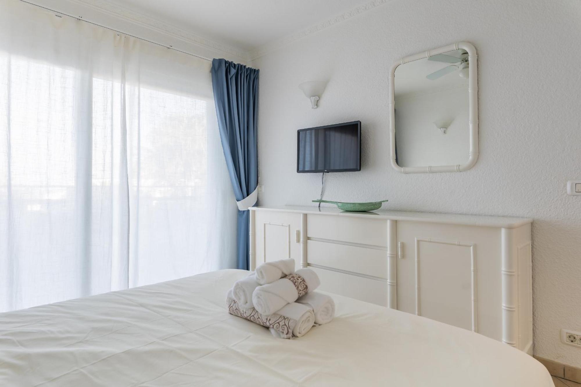Apartment Exclusive Sea Views Villamar - Big Terrace & Pool