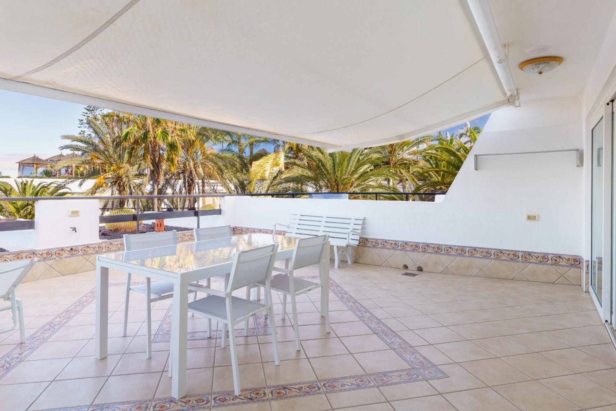 Apartment Exclusive Sea Views Villamar - Big Terrace & Pool *